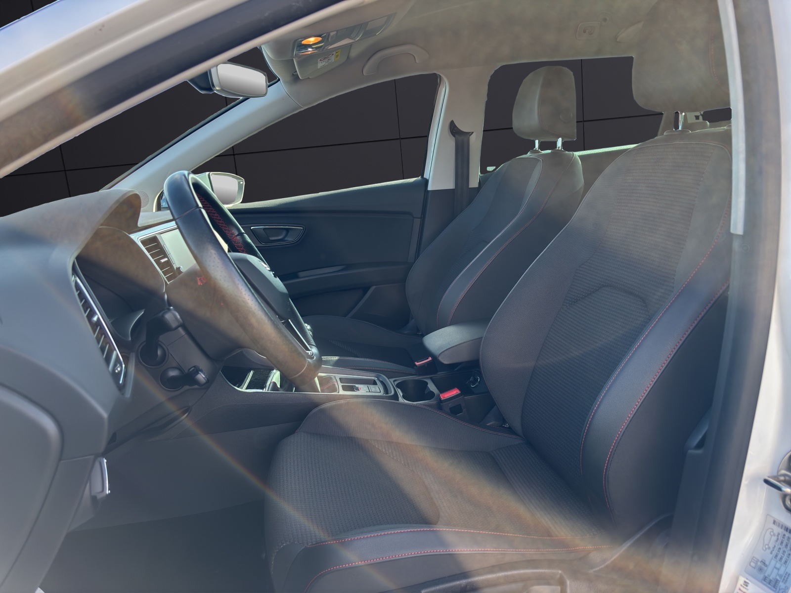 Fahrzeugabbildung SEAT Leon ST FR 1.5 TSI LED RFK Keyless SH