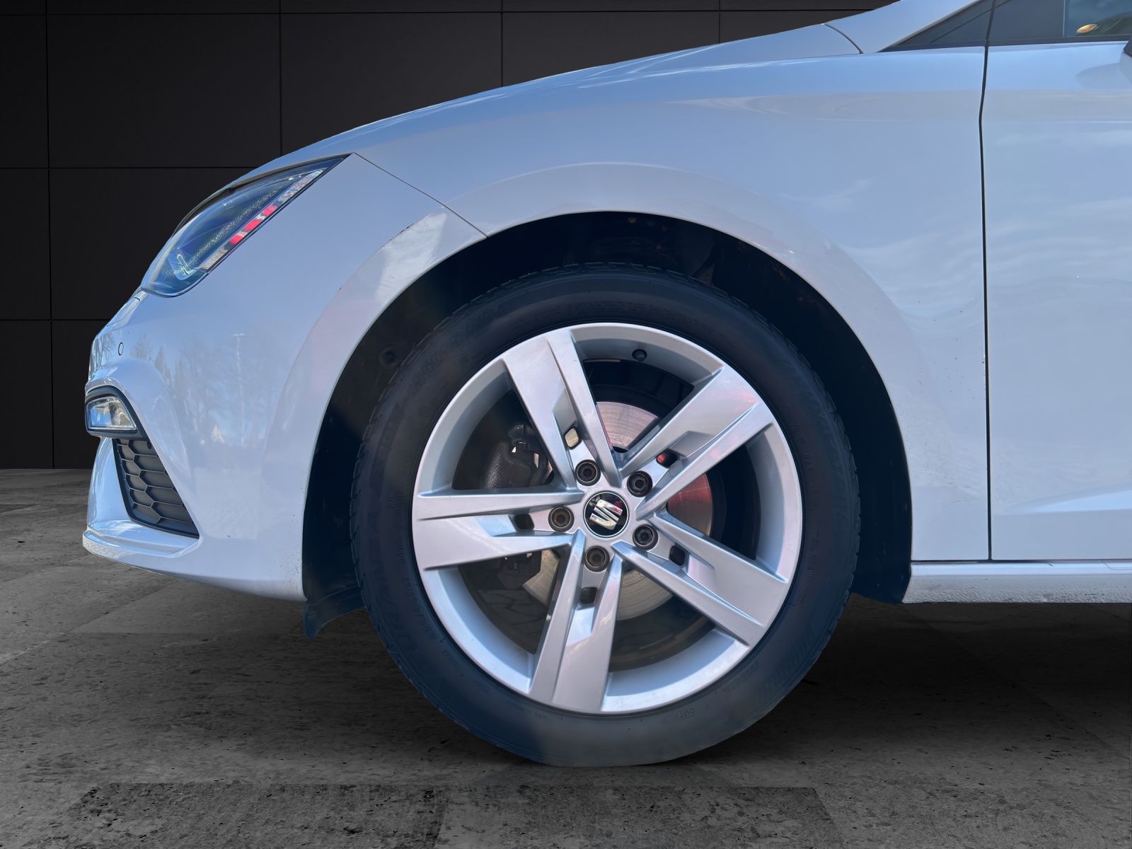 Fahrzeugabbildung SEAT Leon ST FR 1.5 TSI LED RFK Keyless SH