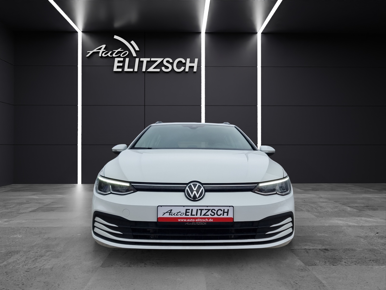 Fahrzeugabbildung Volkswagen Golf VIII Variant Business TDI DSG LED ACC SHZ PDC Ambiente Navi Klima