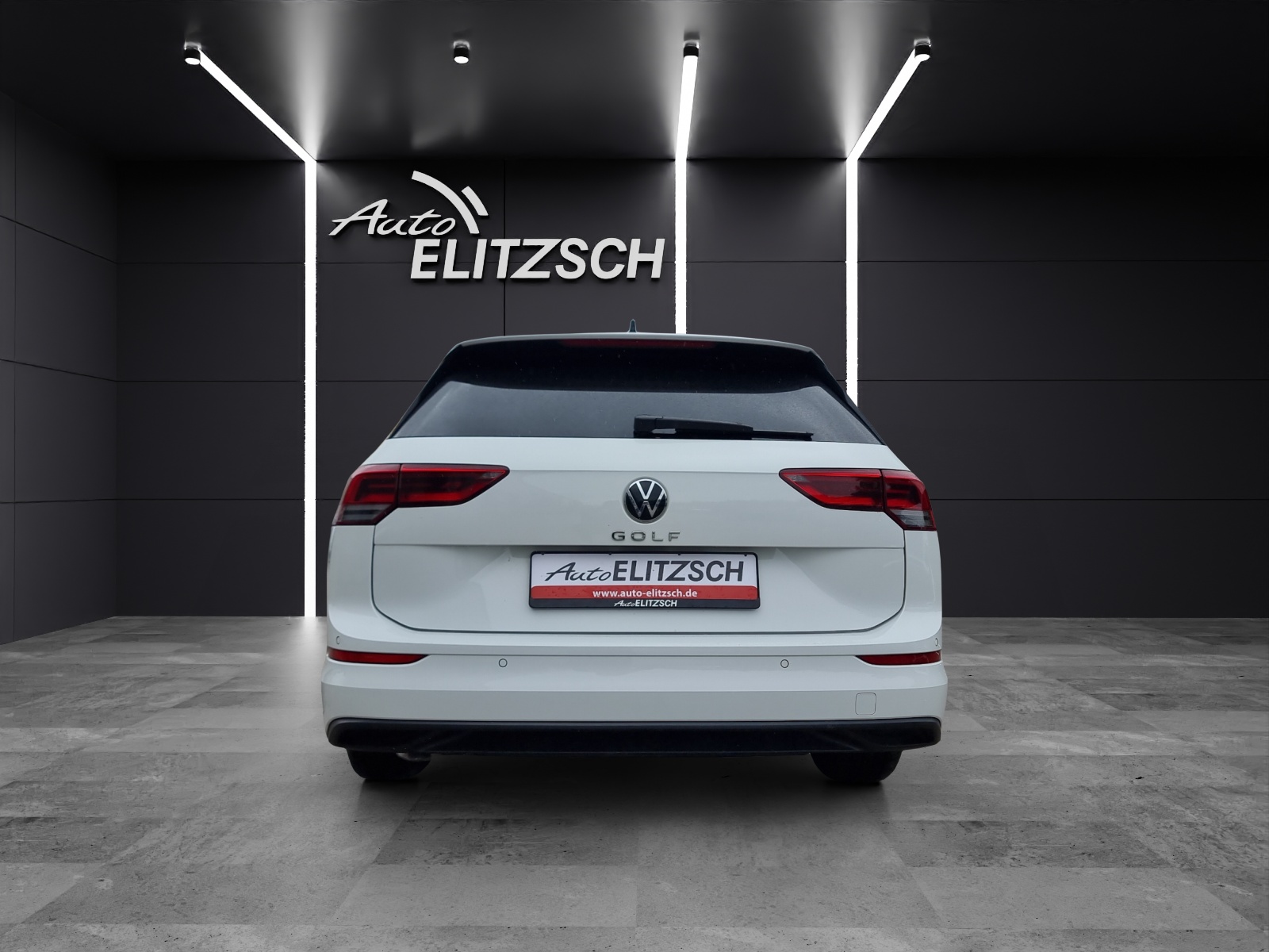 Fahrzeugabbildung Volkswagen Golf VIII Variant Business TDI DSG LED ACC SHZ PDC Ambiente Navi Klima