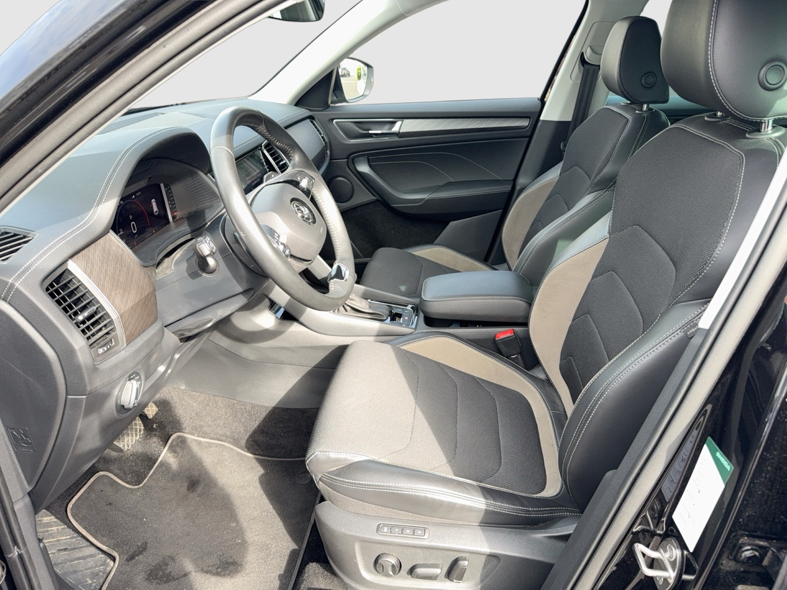 Fahrzeugabbildung SKODA Kodiaq Style 4x4 TDI DSG Matrix Navi GRA AHK VC SH