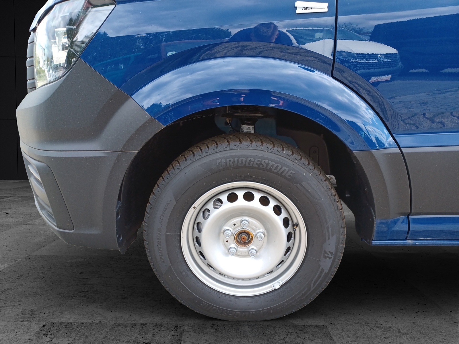 Fahrzeugabbildung Volkswagen Crafter Pritsche 35 DOKA AHK KLIMA LICHT SICHT RADIO