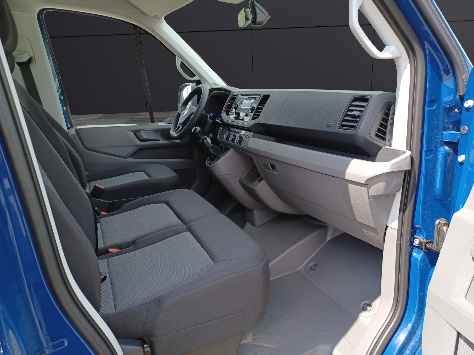 Fahrzeugabbildung Volkswagen Crafter Pritsche 35 DOKA AHK KLIMA LICHT SICHT RADIO