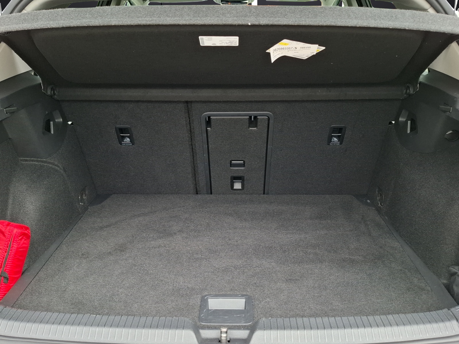 Fahrzeugabbildung Volkswagen Golf VIII eTSI United DSG LED Navi AID ACC RFK SH