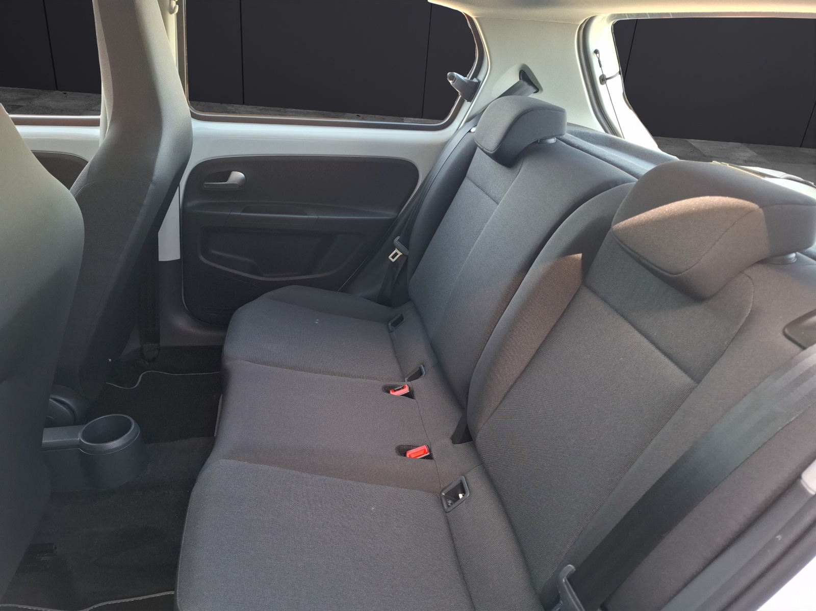 Fahrzeugabbildung Volkswagen up! e-up! Climatronic DAB SHZ beheiz FS