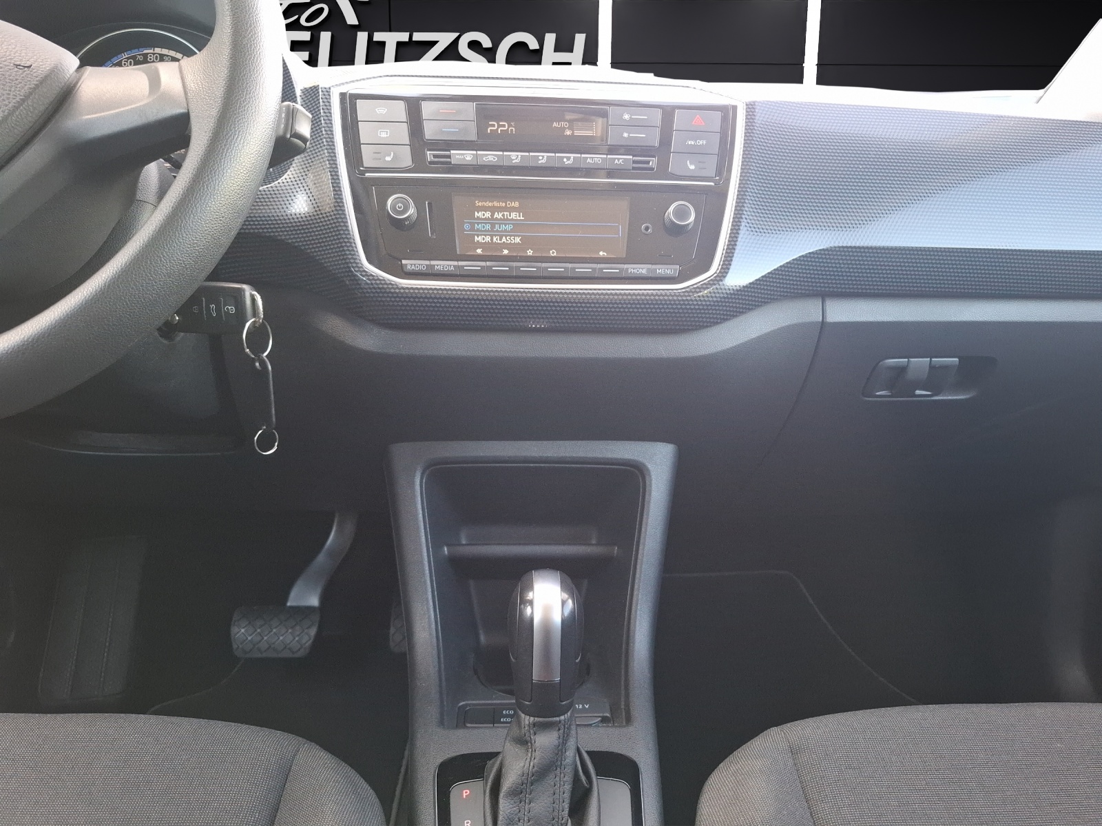 Fahrzeugabbildung Volkswagen up! e-up! Climatronic DAB SHZ beheiz FS