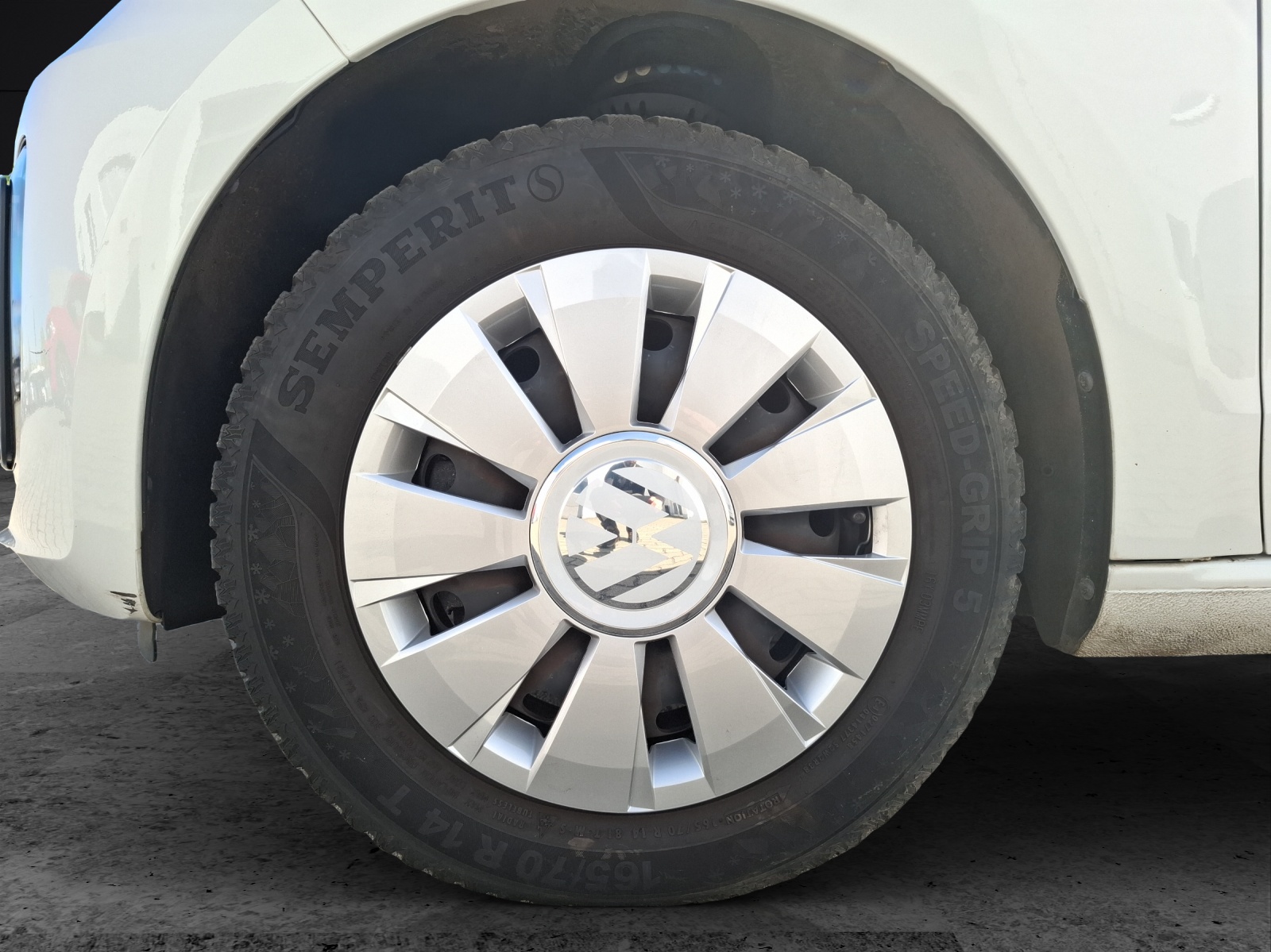 Fahrzeugabbildung Volkswagen up! e-up! Climatronic DAB SHZ beheiz FS