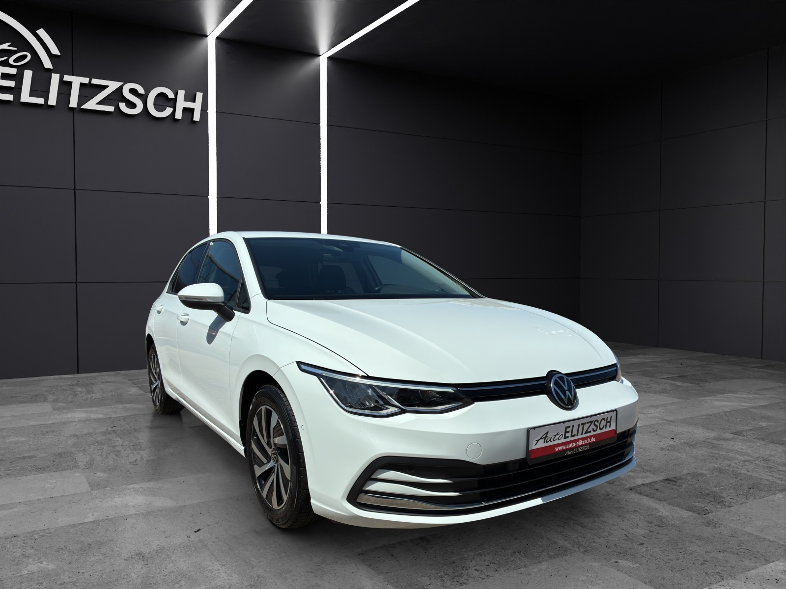 Fahrzeugabbildung Volkswagen Golf VIII TDI Active DSG LED Navi ACC AID SHZ