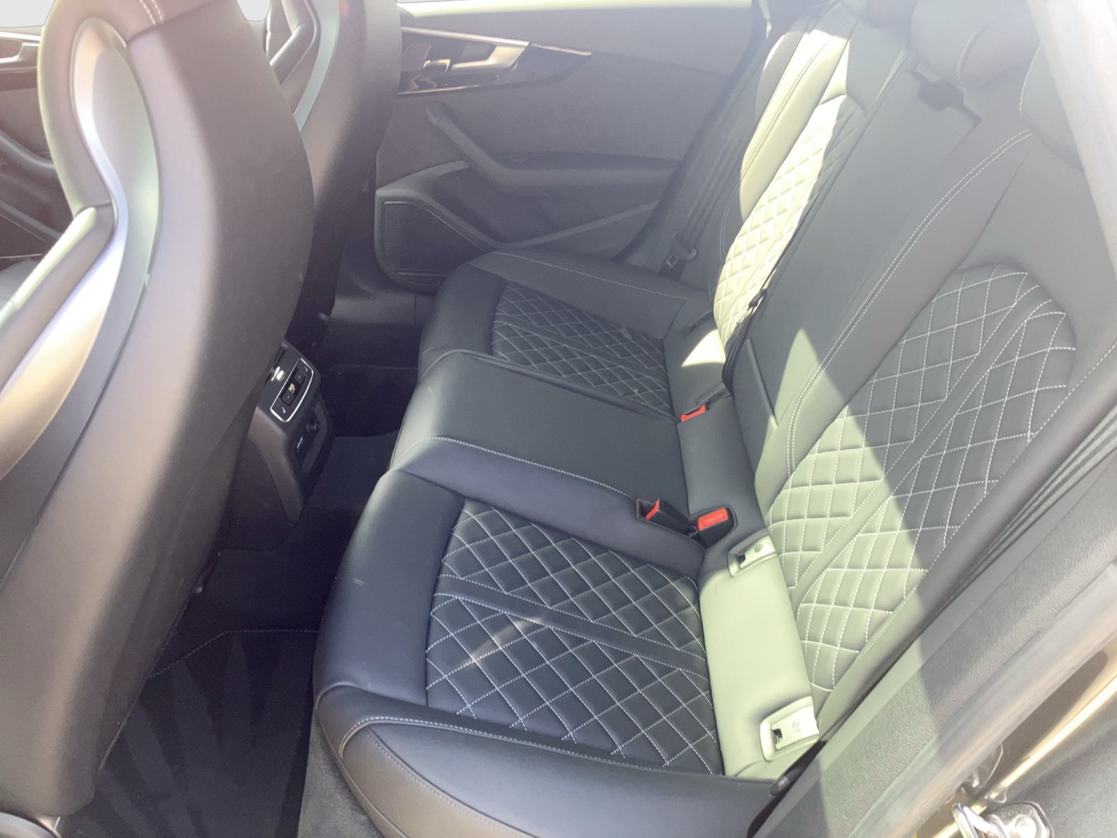 Fahrzeugabbildung Audi S5 Sportback TDI MATRIX ACC 20