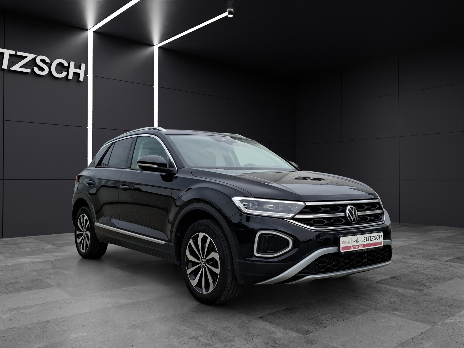 Fahrzeugabbildung Volkswagen T-Roc TDI DSG Style LED AHK Navi AID ACC RFK SH
