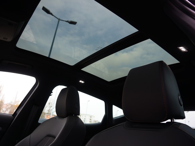 Fahrzeugabbildung CUPRA Formentor TSI Basís DSG LED Navi Pano AID ACC 360° SH