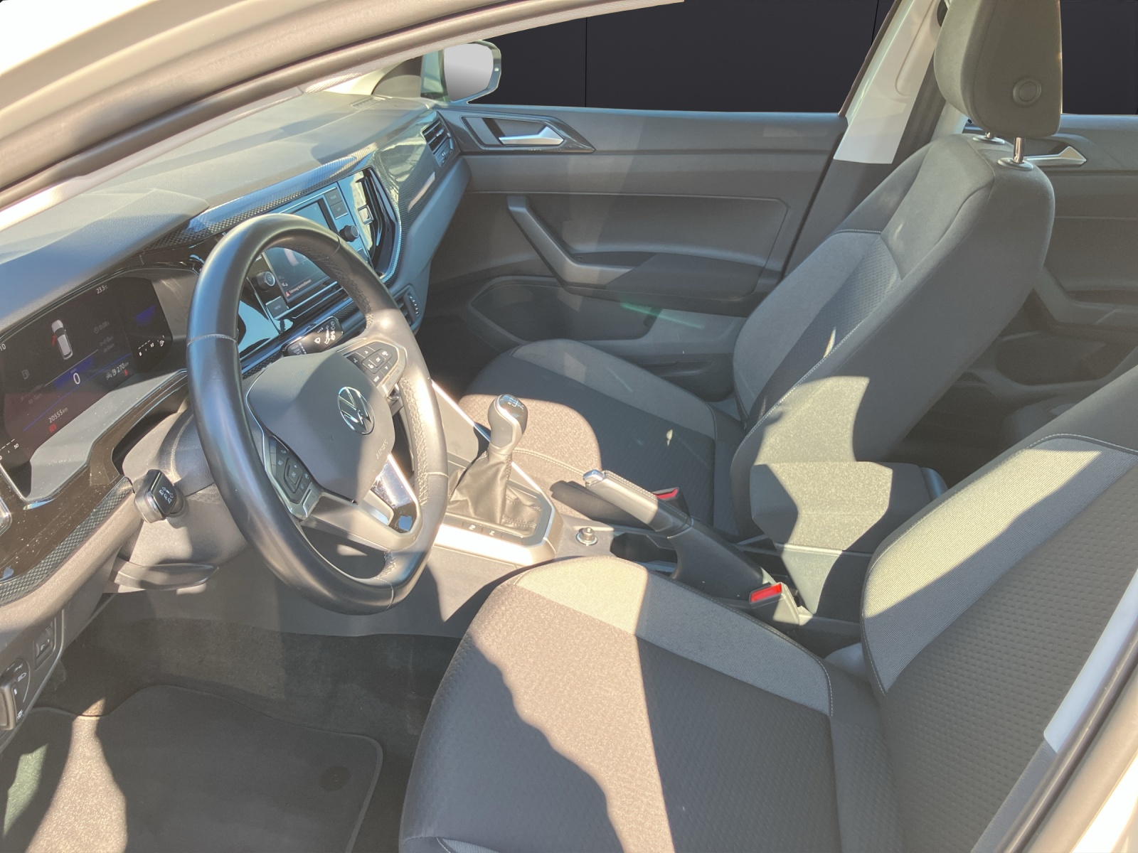 Fahrzeugabbildung Volkswagen Polo 1.0 Life