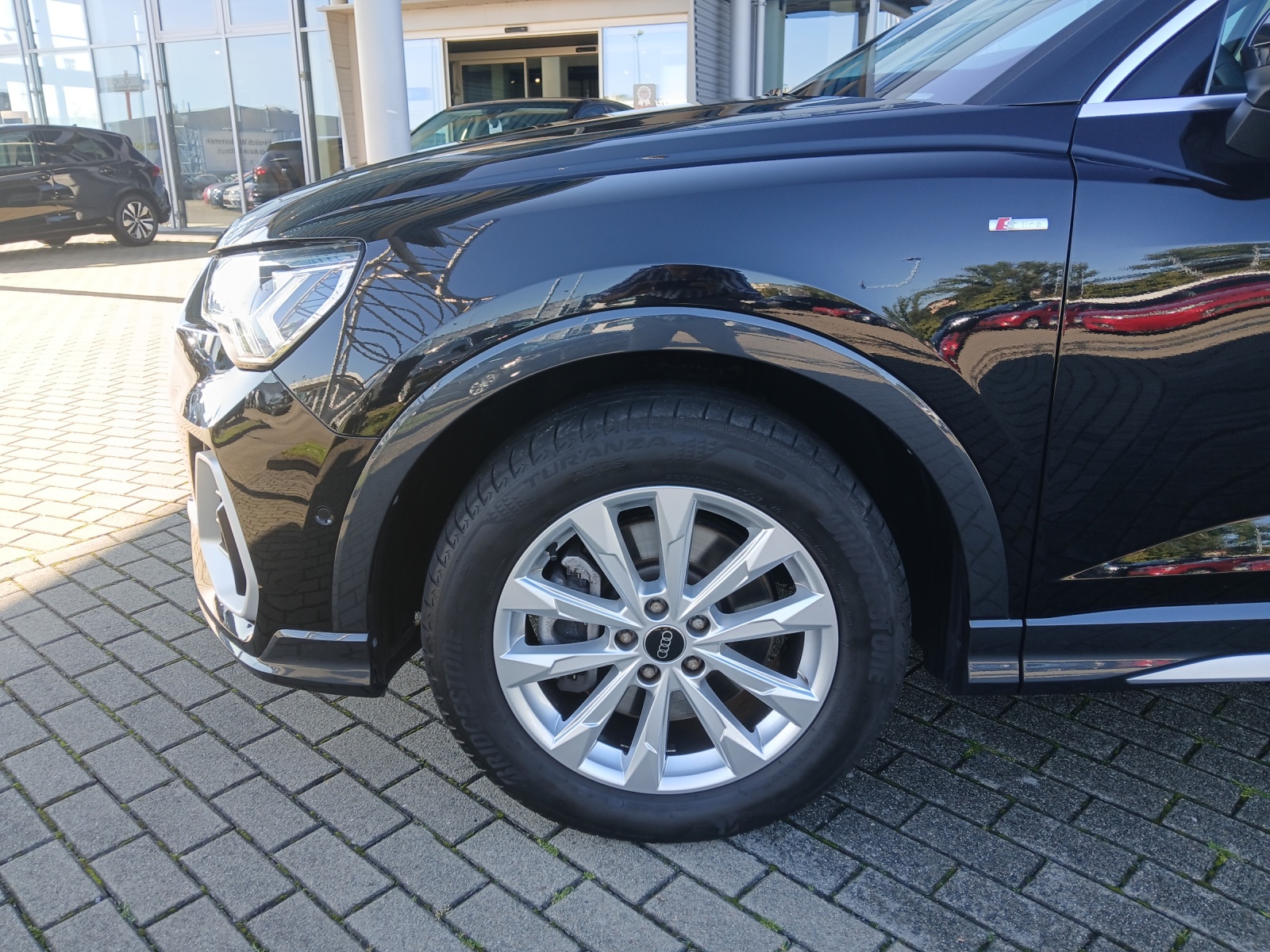 Fahrzeugabbildung Audi Q3 Sportback 45 TFSI quattro S-line S-tronic LED Navi AVC ACC SH