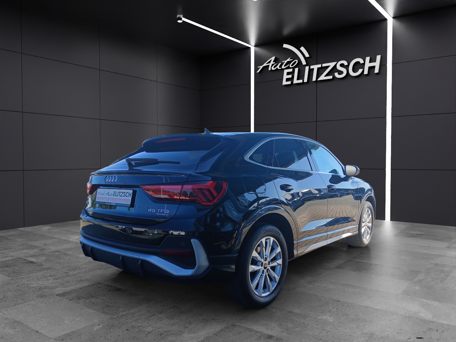 Fahrzeugabbildung Audi Q3 Sportback 45 TFSI quattro S-line S-tronic LED Navi AVC ACC SH