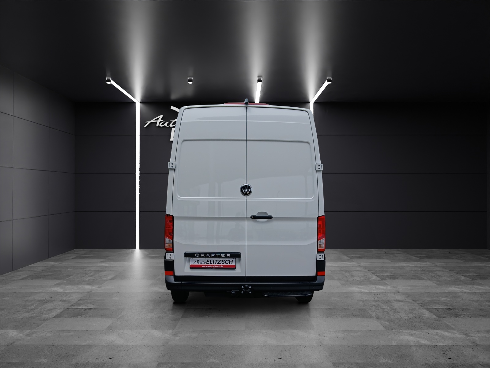 Fahrzeugabbildung Volkswagen Crafter Kasten TDI MR AHK LED KLIMA SITZH. RFK VORB. DIGITAL TACHOGRAF