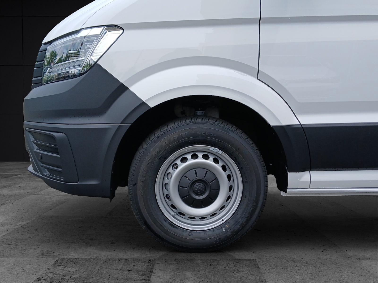 Fahrzeugabbildung Volkswagen Crafter Kasten TDI MR AHK LED KLIMA SITZH. RFK VORB. DIGITAL TACHOGRAF