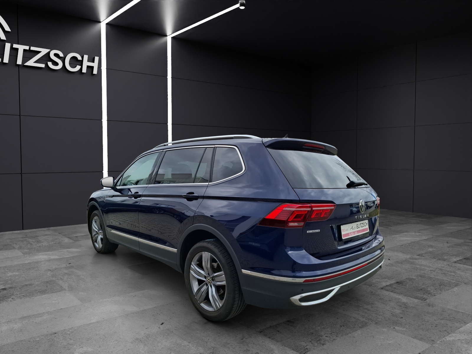 Fahrzeugabbildung Volkswagen Tiguan Allspace TDI Elegance DSG 4M Standhzg. Matrix Navi AID ACC RFK Harman SH 19