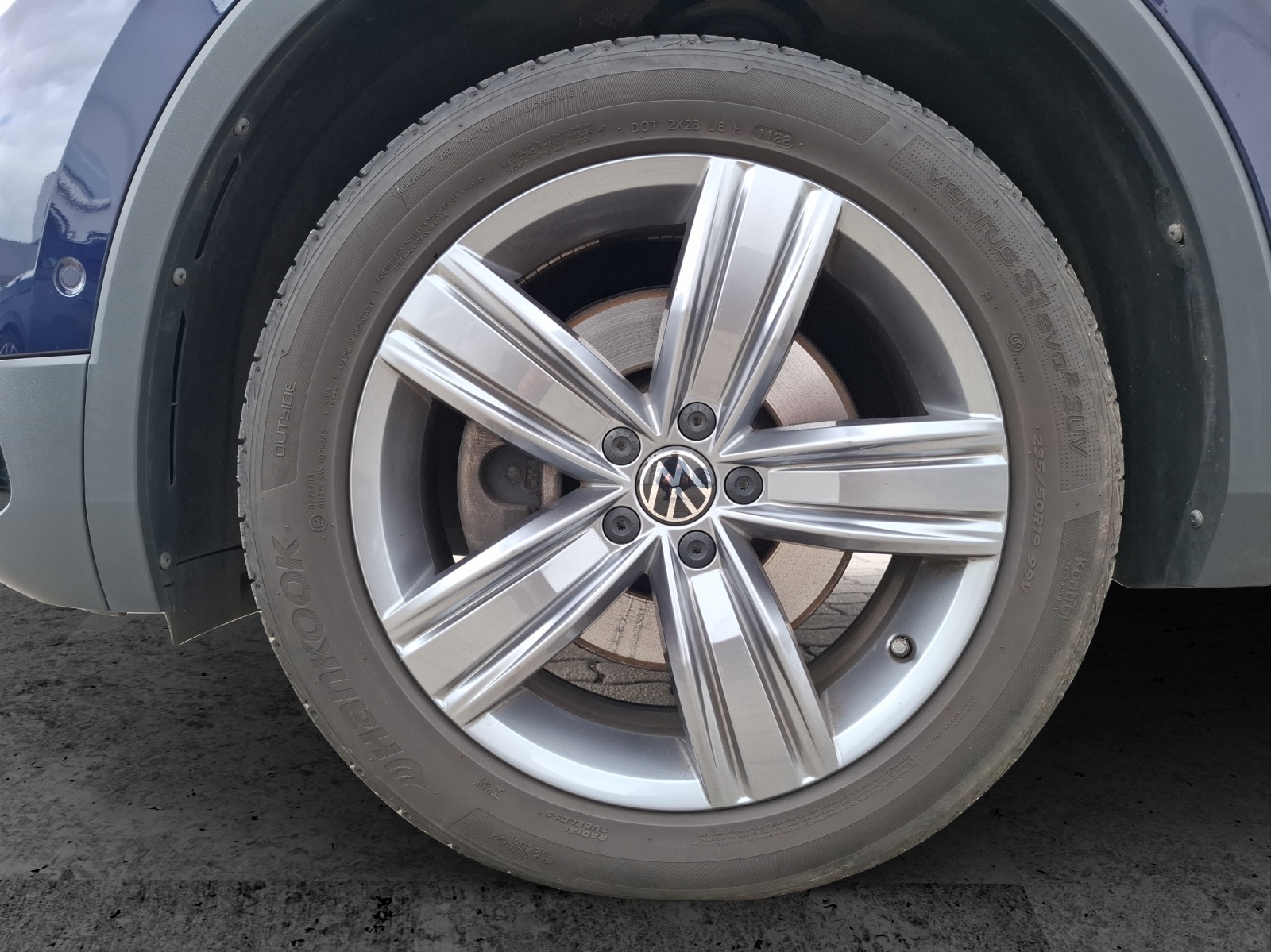 Fahrzeugabbildung Volkswagen Tiguan Allspace TDI Elegance DSG 4M Standhzg. Matrix Navi AID ACC RFK Harman SH 19