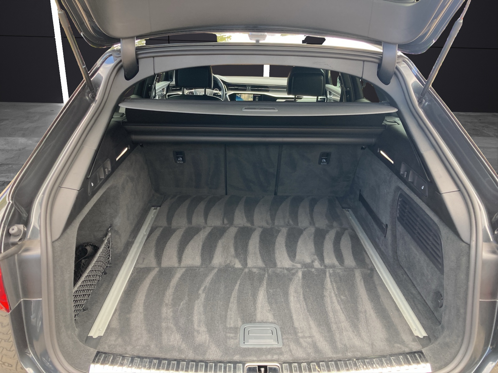 Fahrzeugabbildung Audi A6 Avant 40 TDI design quattro S-tronic LED Navi Pano HUD AVC ACC RFK 19