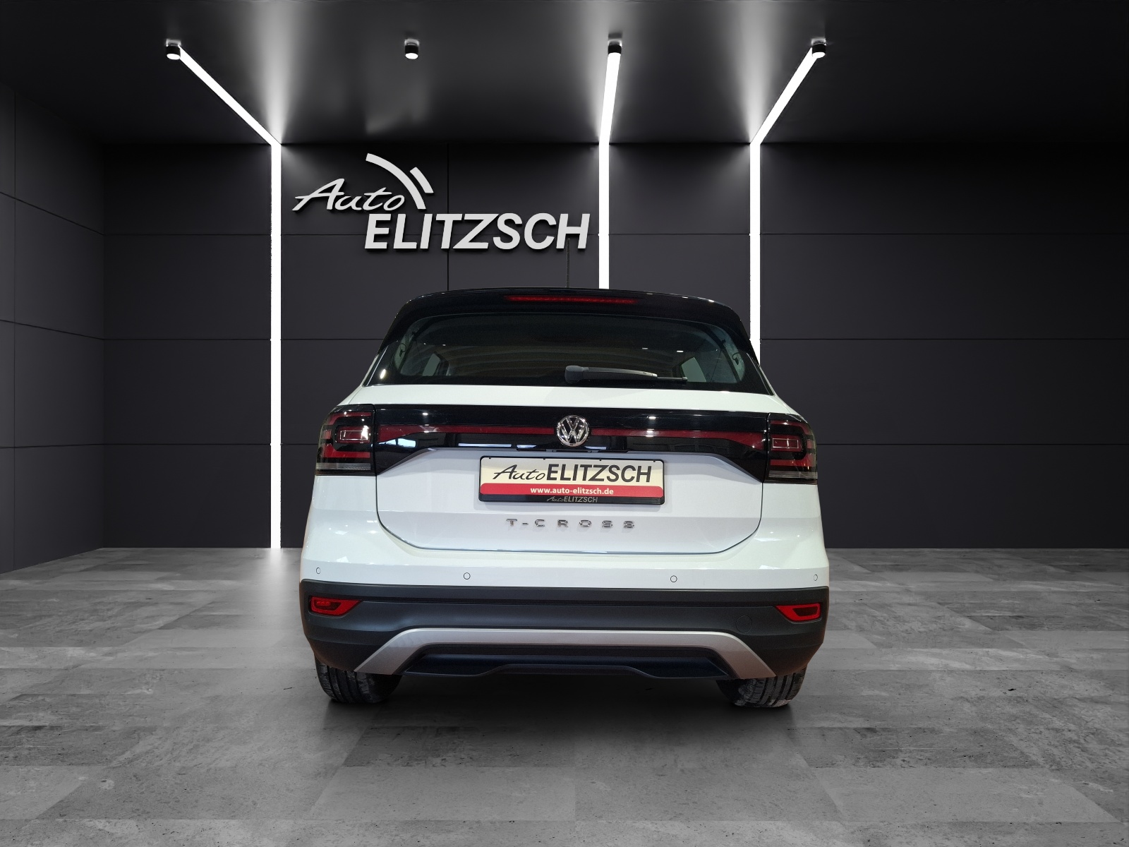 Fahrzeugabbildung Volkswagen T-Cross TSI Life AHK Navi ACC PDC SH 17