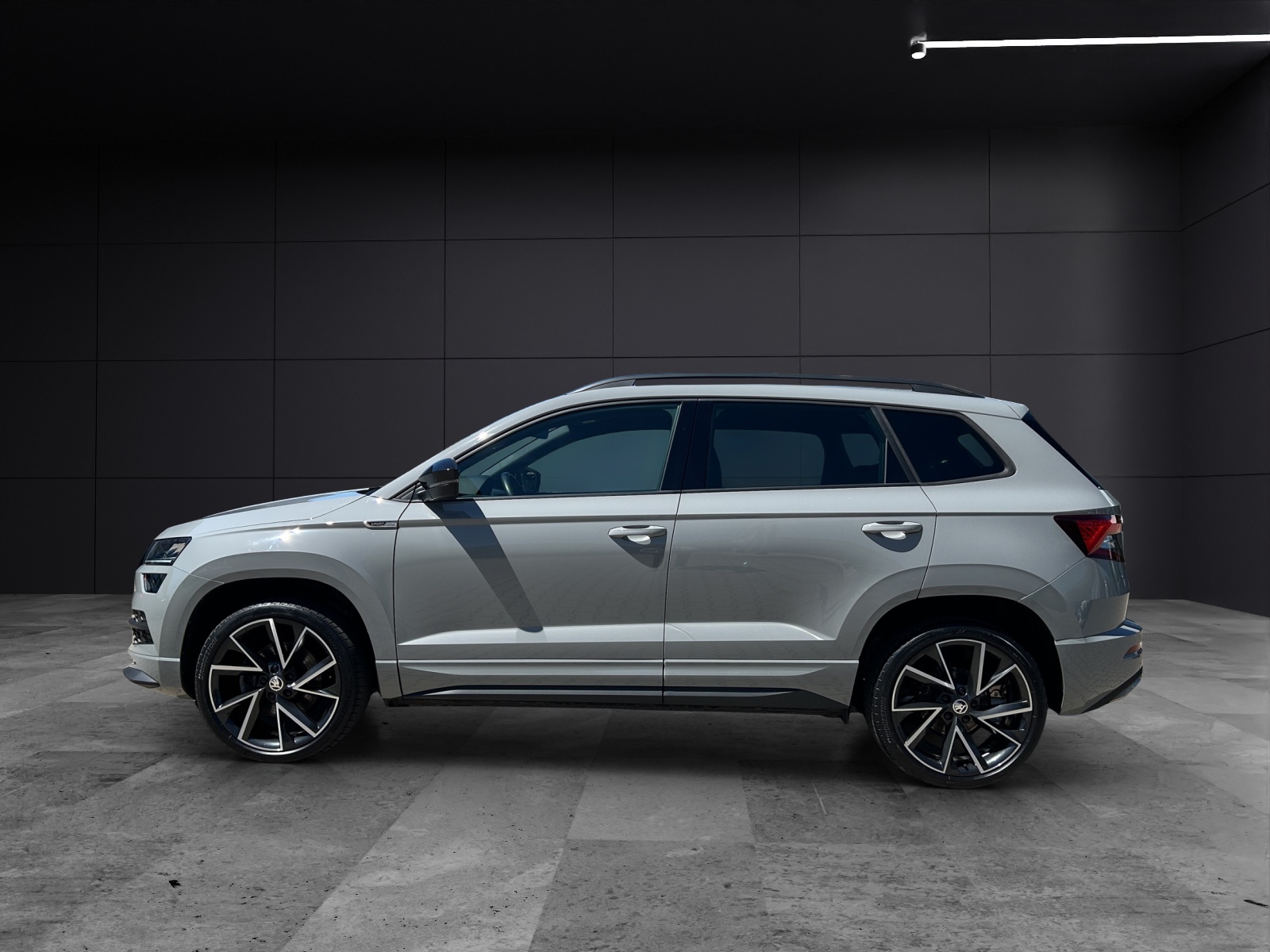 Fahrzeugabbildung SKODA Karoq Sportline LED Navi GRA 4xSHZ SmartLink