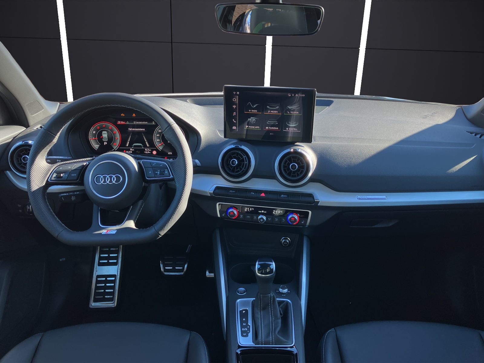 Fahrzeugabbildung Audi Q2 35 TFSI advanced S-tronic Matrix AHK AVC GRA RFK SH
