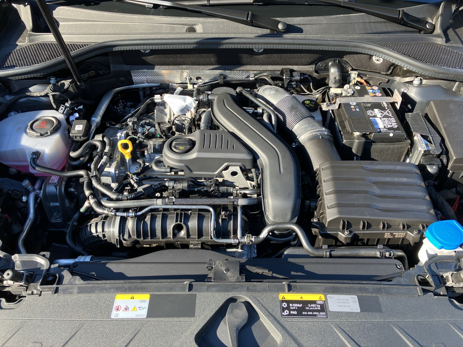 Fahrzeugabbildung Audi Q2 35 TFSI advanced S-tronic Matrix AHK AVC GRA RFK SH