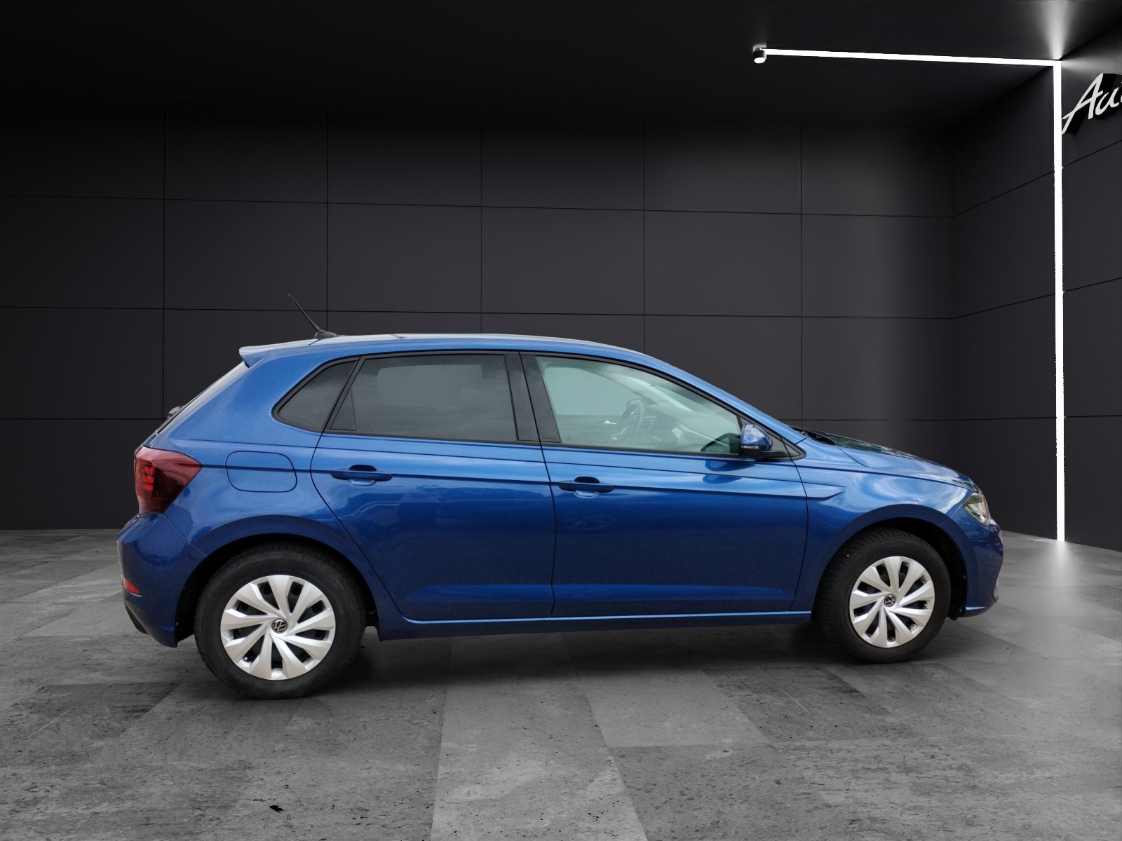 Fahrzeugabbildung Volkswagen Polo TSI Life LED Navi AID ACC PDC SH