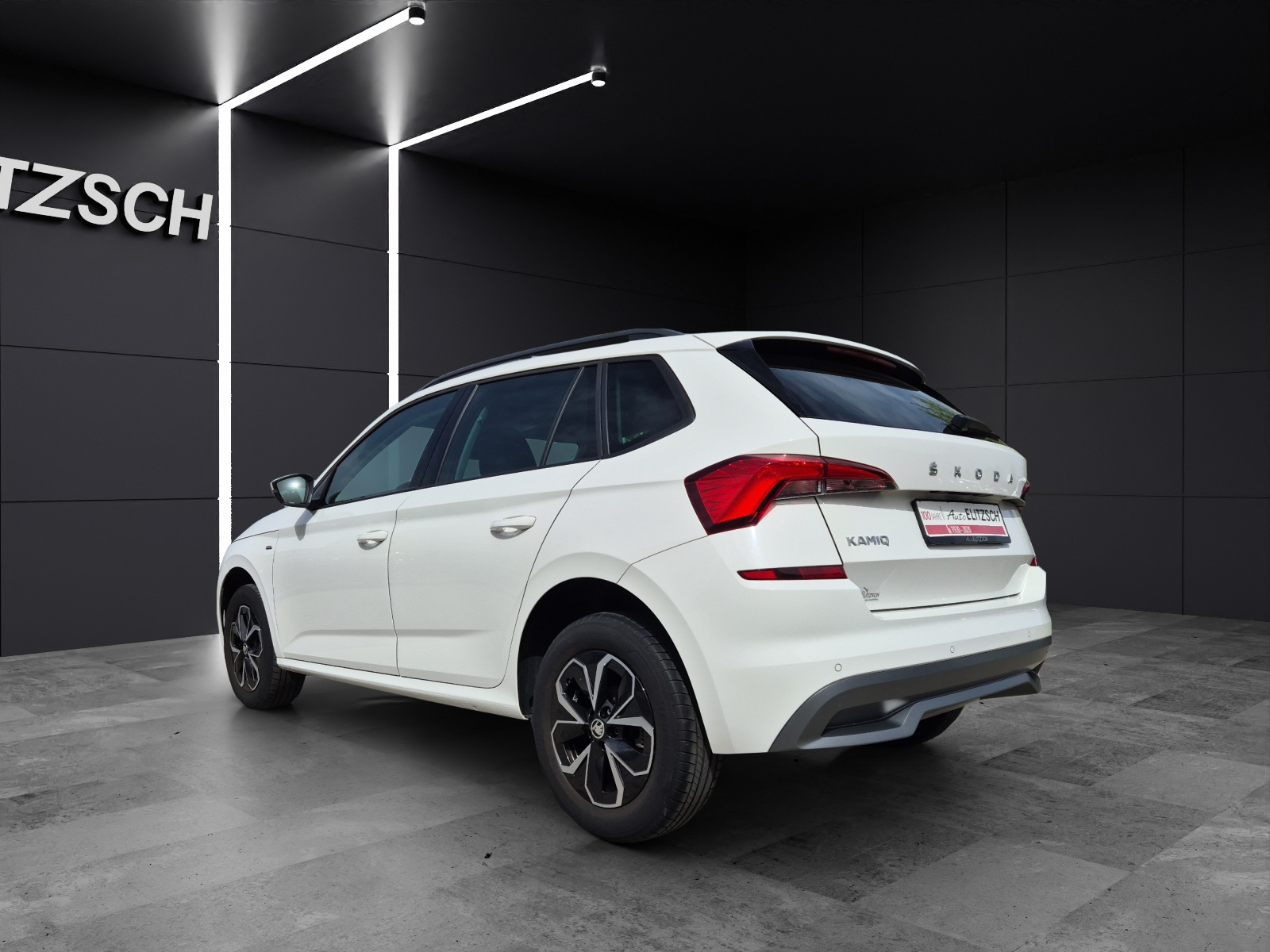Fahrzeugabbildung SKODA Kamiq TSI Drive LED Navi AID GRA PDC SH LM