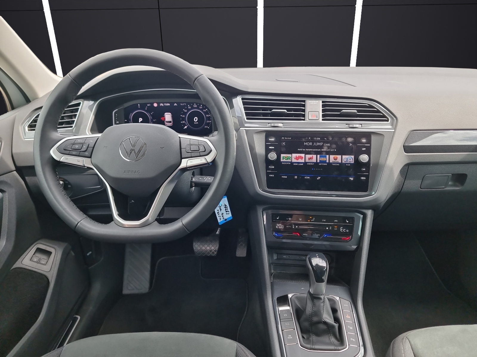 Fahrzeugabbildung Volkswagen Tiguan Elegance eHybrid DSG IQ.Light ACC 18