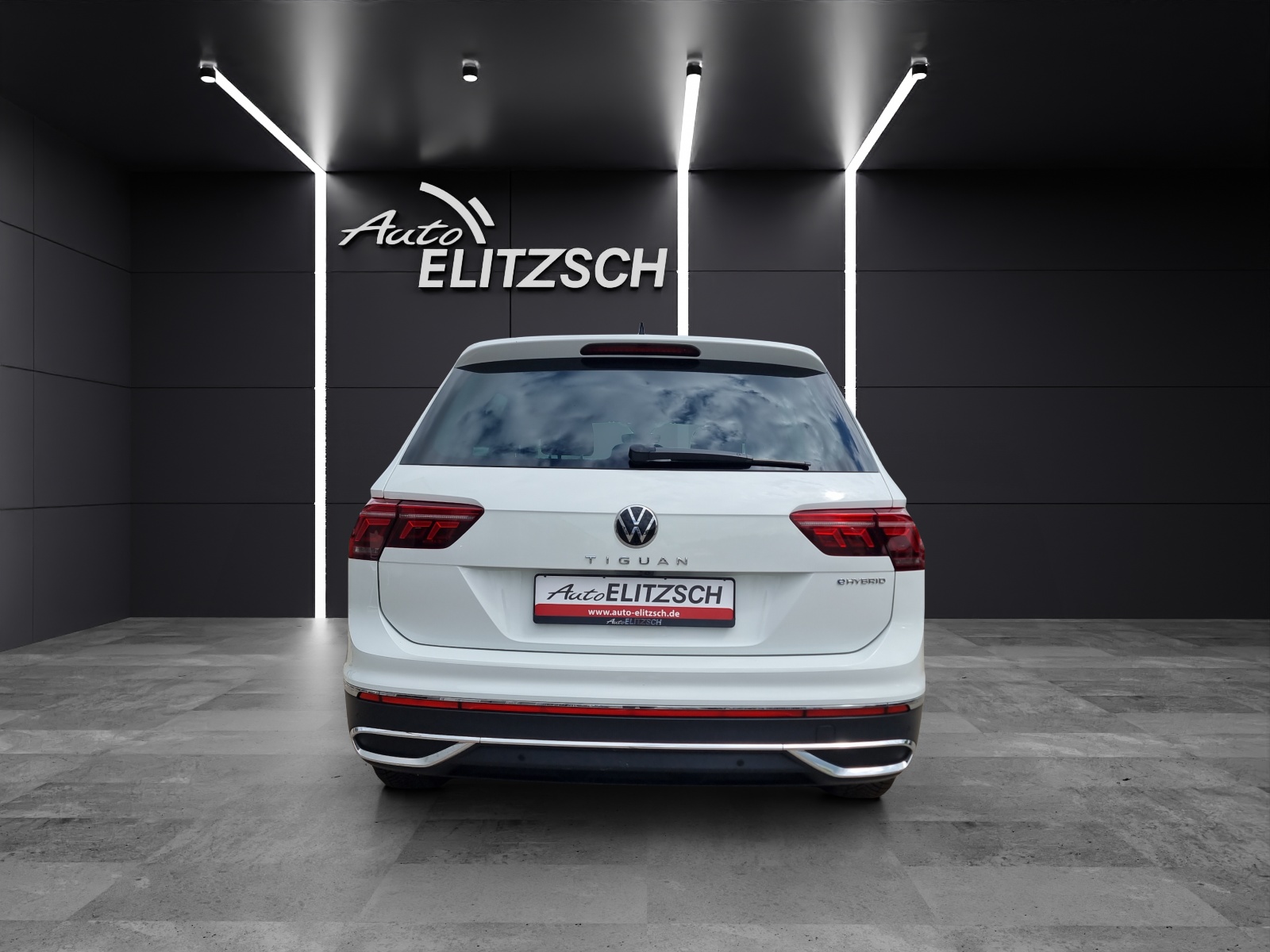 Fahrzeugabbildung Volkswagen Tiguan Elegance eHybrid DSG IQ.Light ACC 18