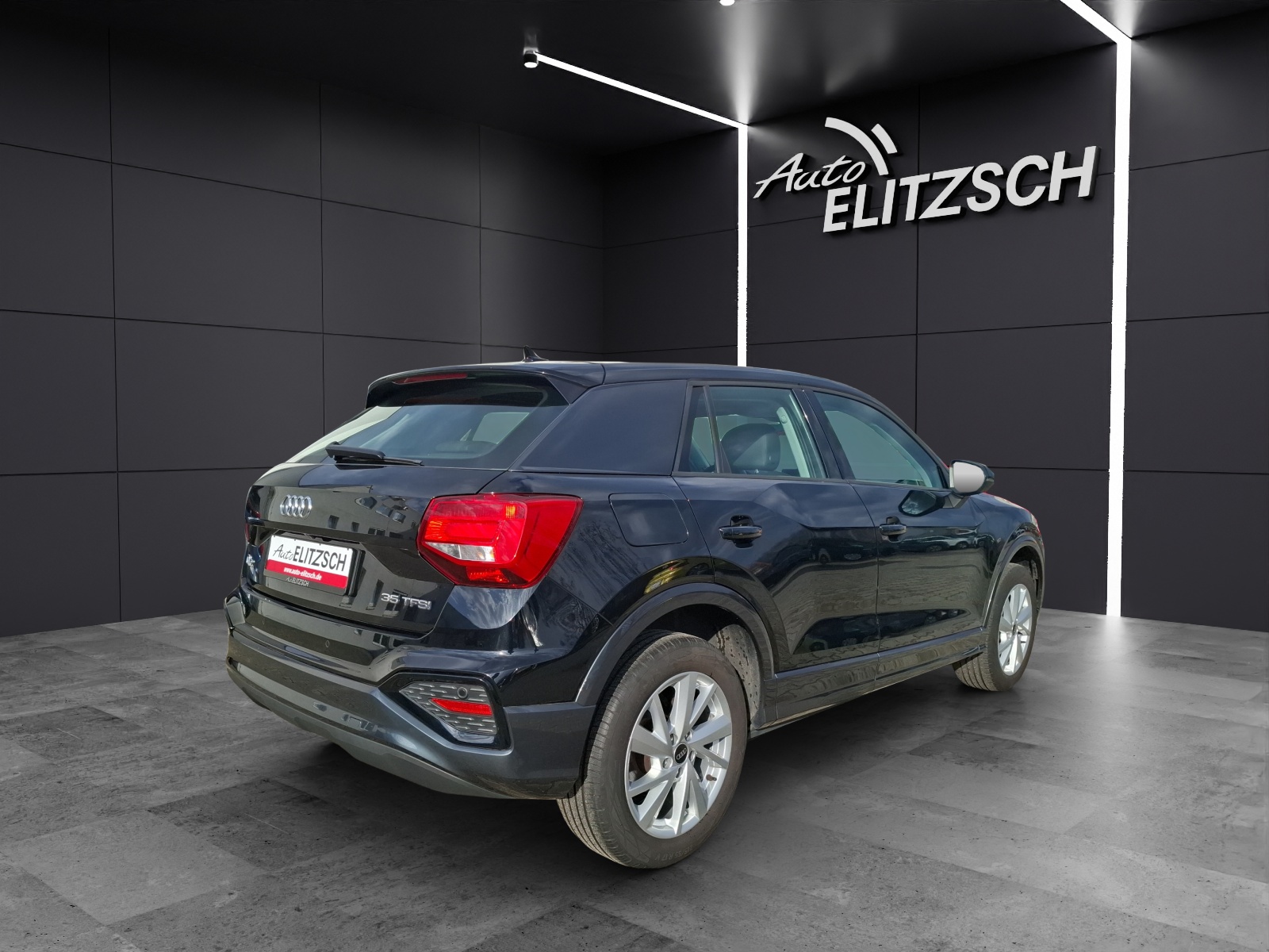 Fahrzeugabbildung Audi Q2 35 TFSI advanced S-tronic LED Navi AVC ACC RFK SH