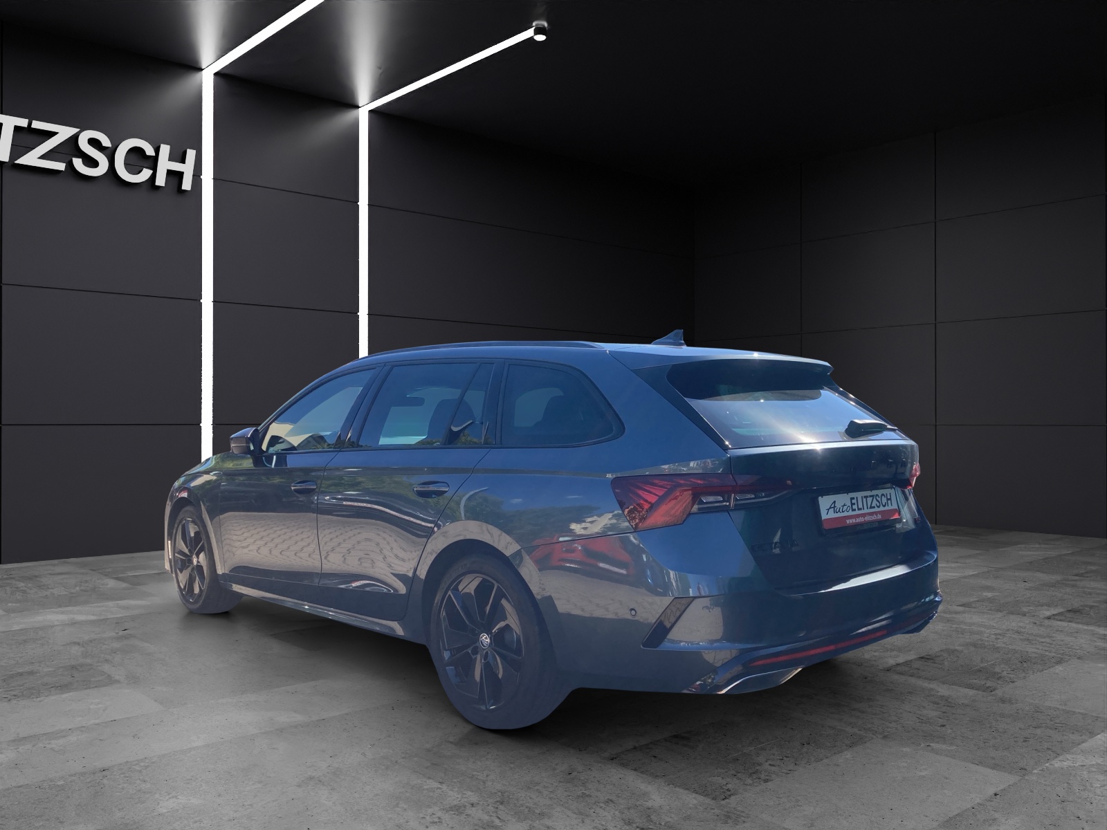 Fahrzeugabbildung SKODA Octavia Combi RS TDI DSG 4x4 Matrix AHK Navi Pano HUD ACC RFK 18
