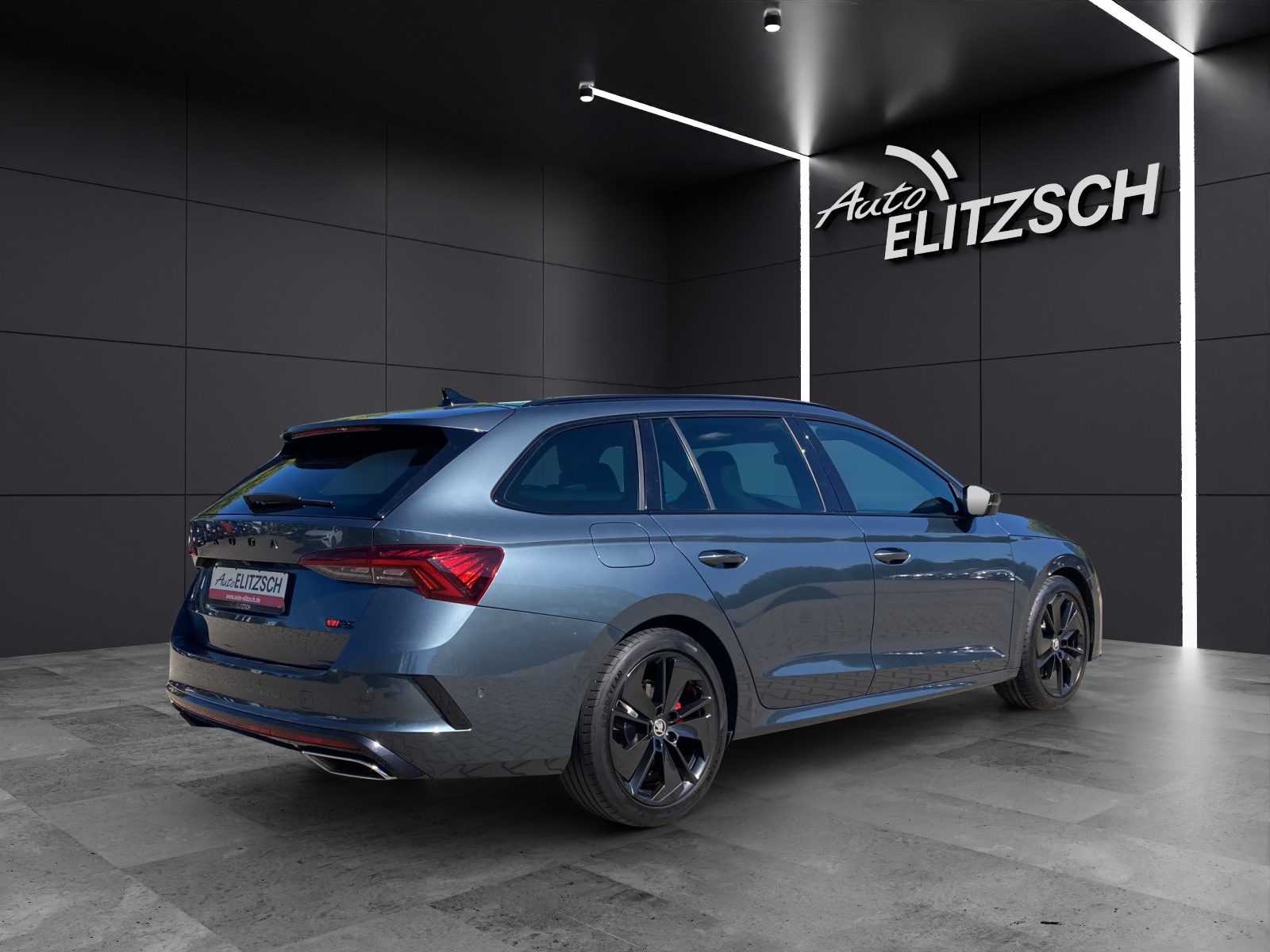 Fahrzeugabbildung SKODA Octavia Combi RS TDI DSG 4x4 Matrix AHK Navi Pano HUD ACC RFK 18