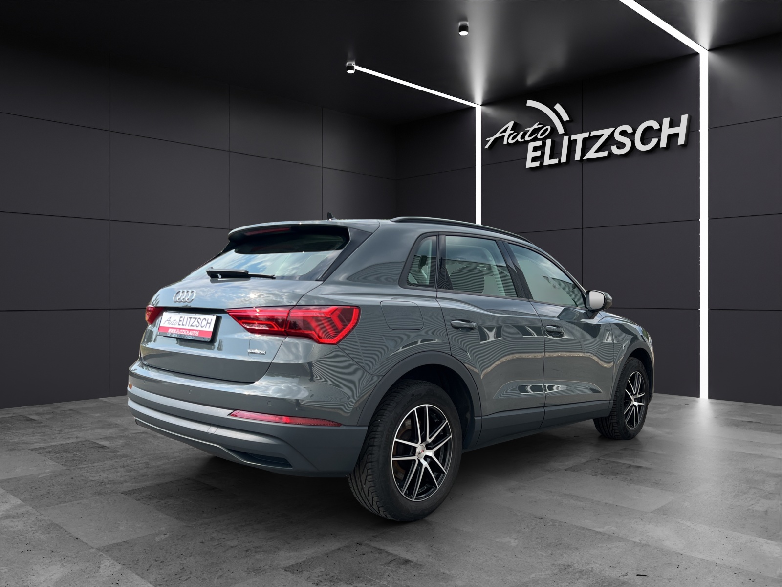 Fahrzeugabbildung Audi Q3 40 TFSI quattro LED AHK Navi AVC SHZ ACC Park-Assist