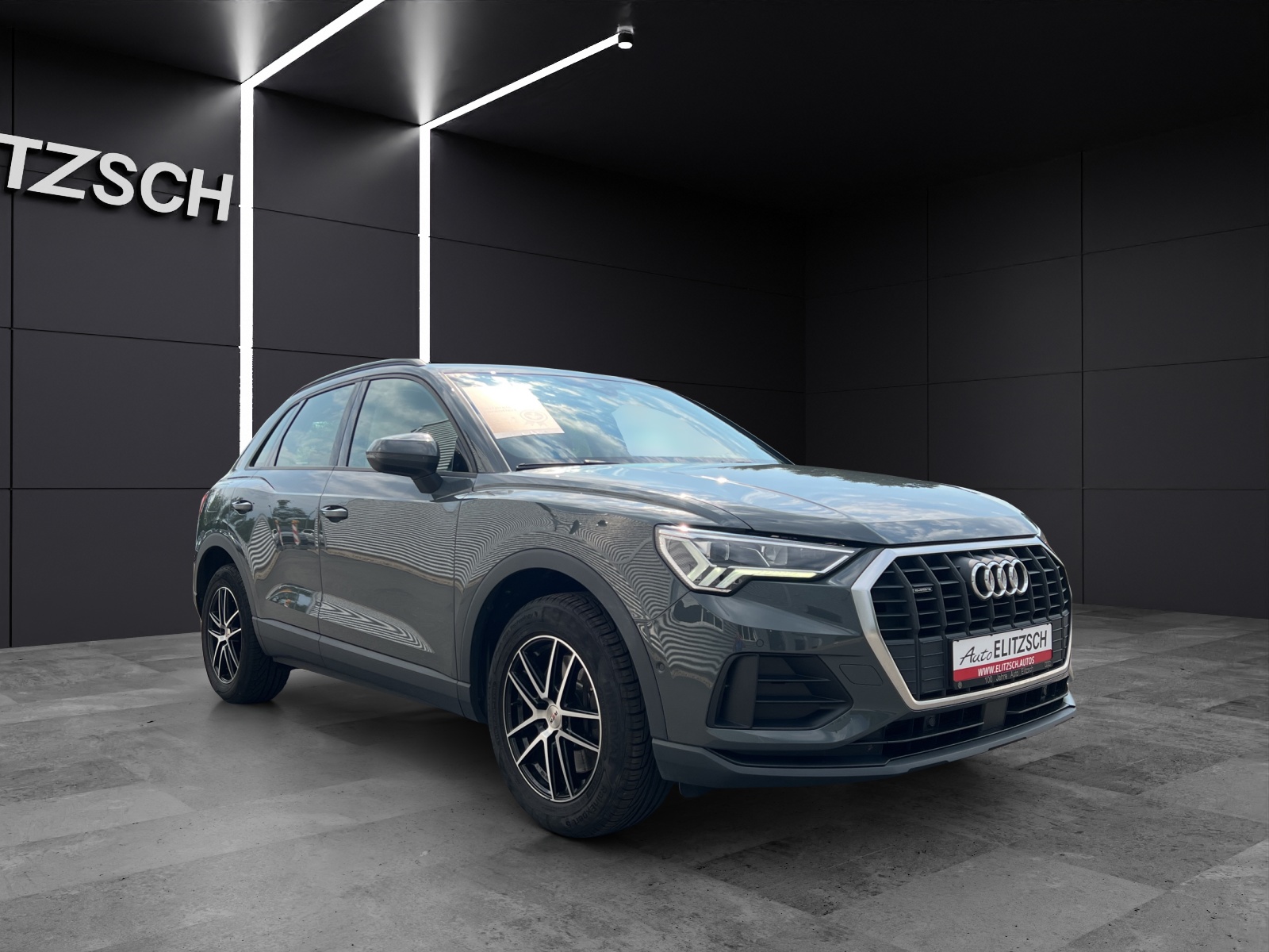 Fahrzeugabbildung Audi Q3 40 TFSI quattro LED AHK Navi AVC SHZ ACC Park-Assist