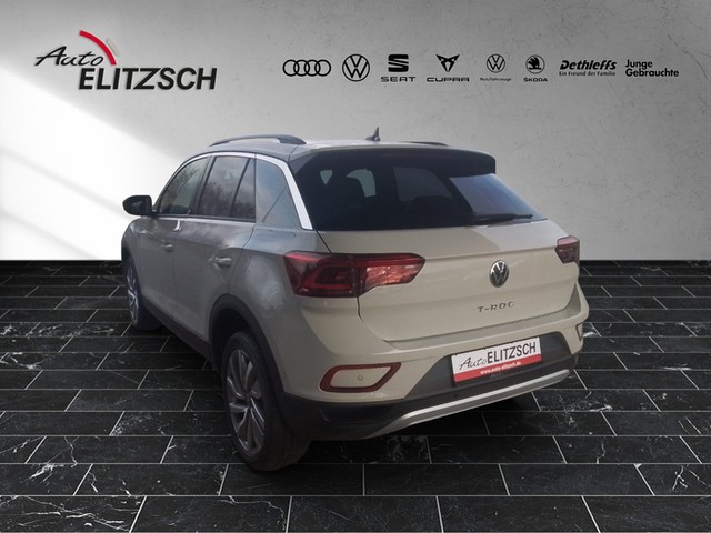 Fahrzeugabbildung Volkswagen T-Roc Move Matrix ACC PDC Climatronic AID SH LM