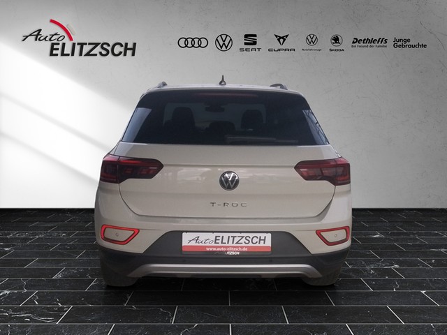 Fahrzeugabbildung Volkswagen T-Roc Move Matrix ACC PDC Climatronic AID SH LM