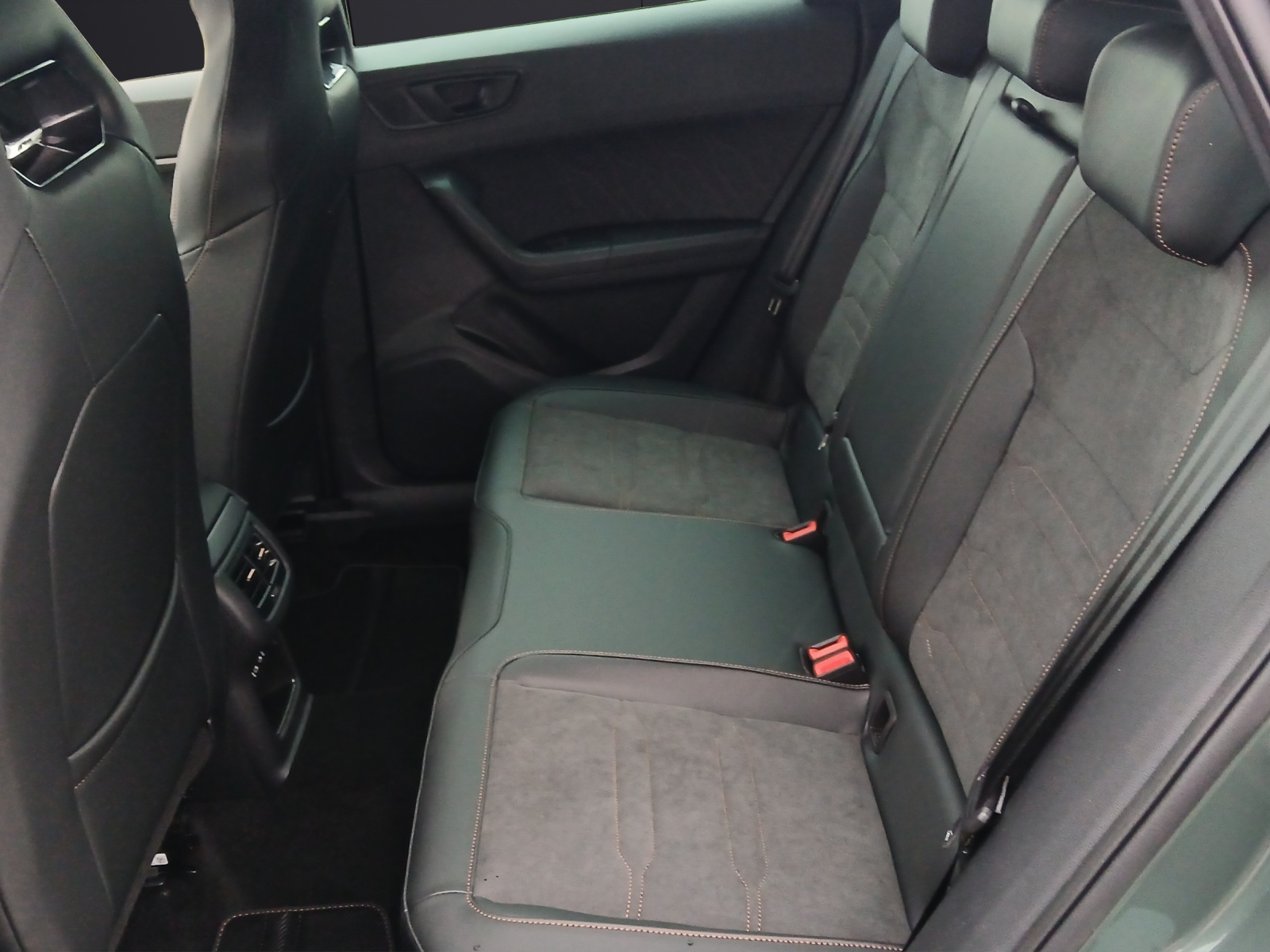 Fahrzeugabbildung CUPRA Ateca VZ 4Drive 2.0 TSI AHK Keyless Kamera