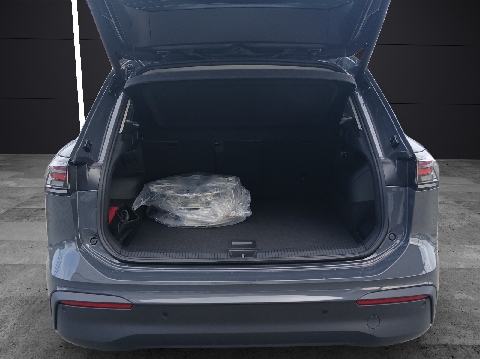 Fahrzeugabbildung Volkswagen Tiguan Life eTSI AHZV IQ-LED KESSY AreaView