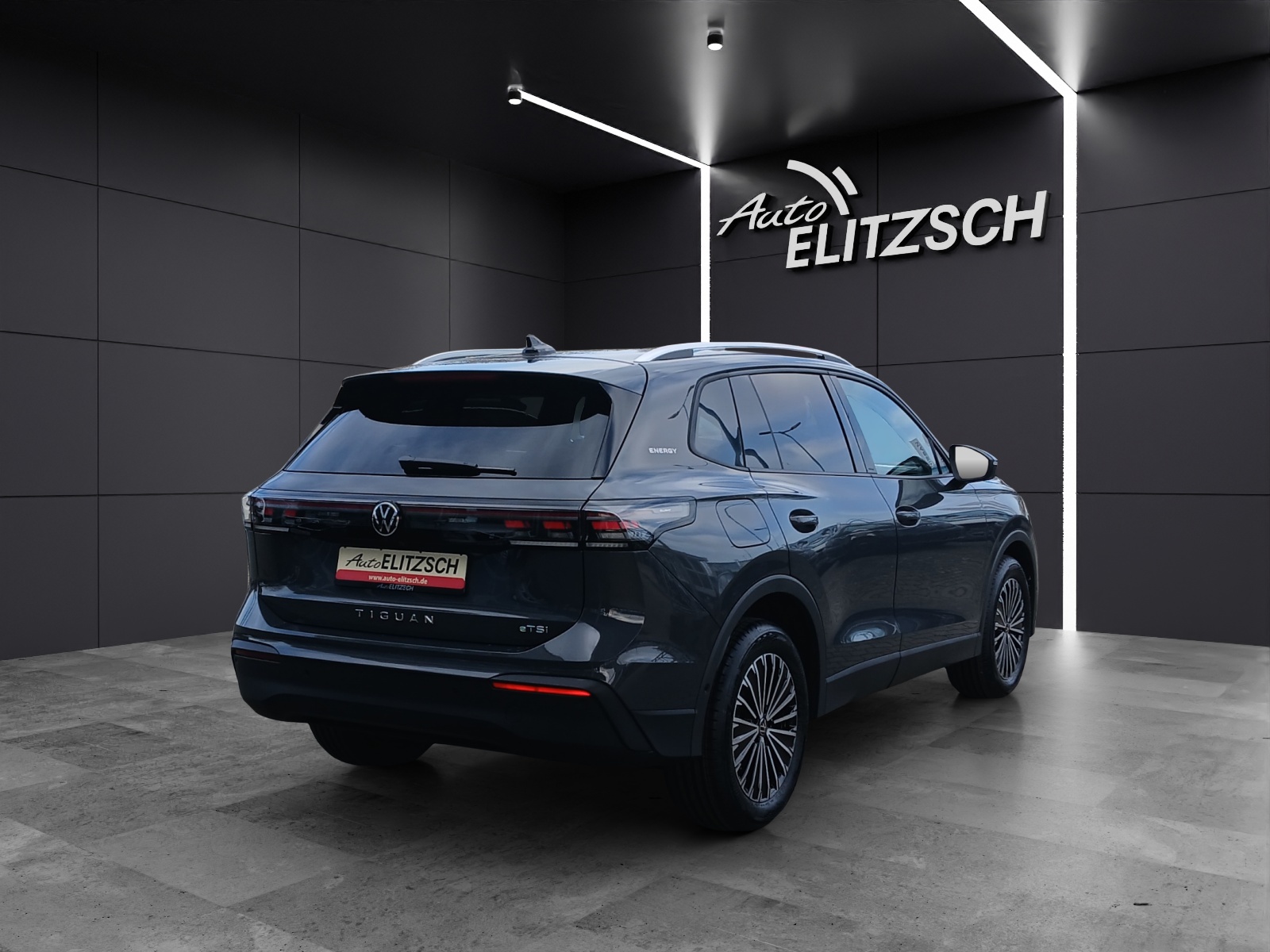 Fahrzeugabbildung Volkswagen Tiguan Life eTSI AHZV IQ-LED KESSY AreaView