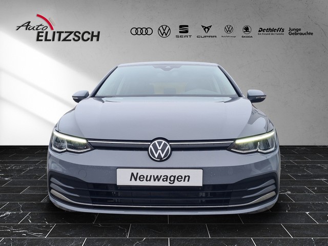 Fahrzeugabbildung Volkswagen Golf VIII TSI Move LED Navi AID RFK SH LM