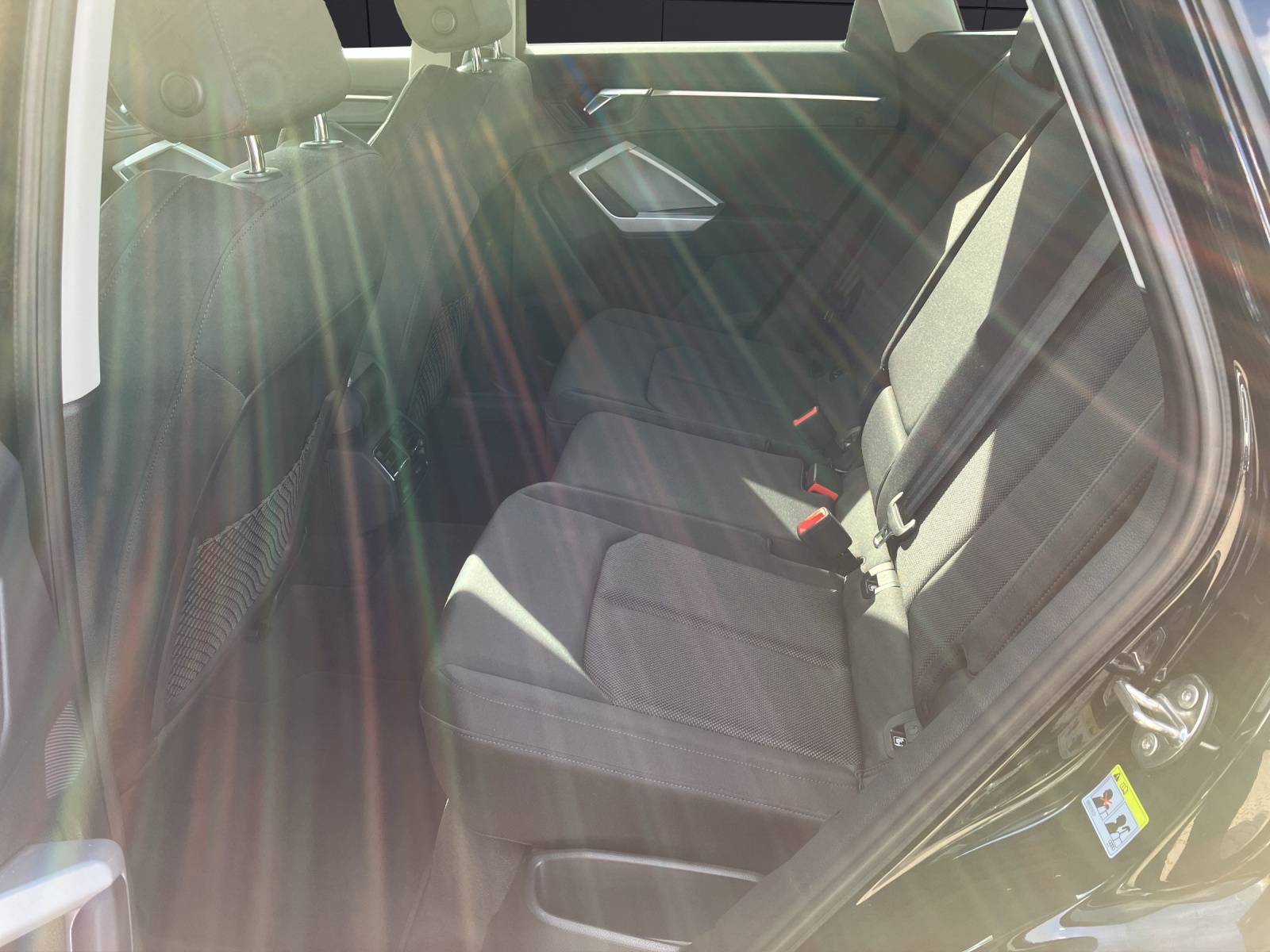 Fahrzeugabbildung Audi Q3 35 TFSI S tronic LED Navi plus AHZV