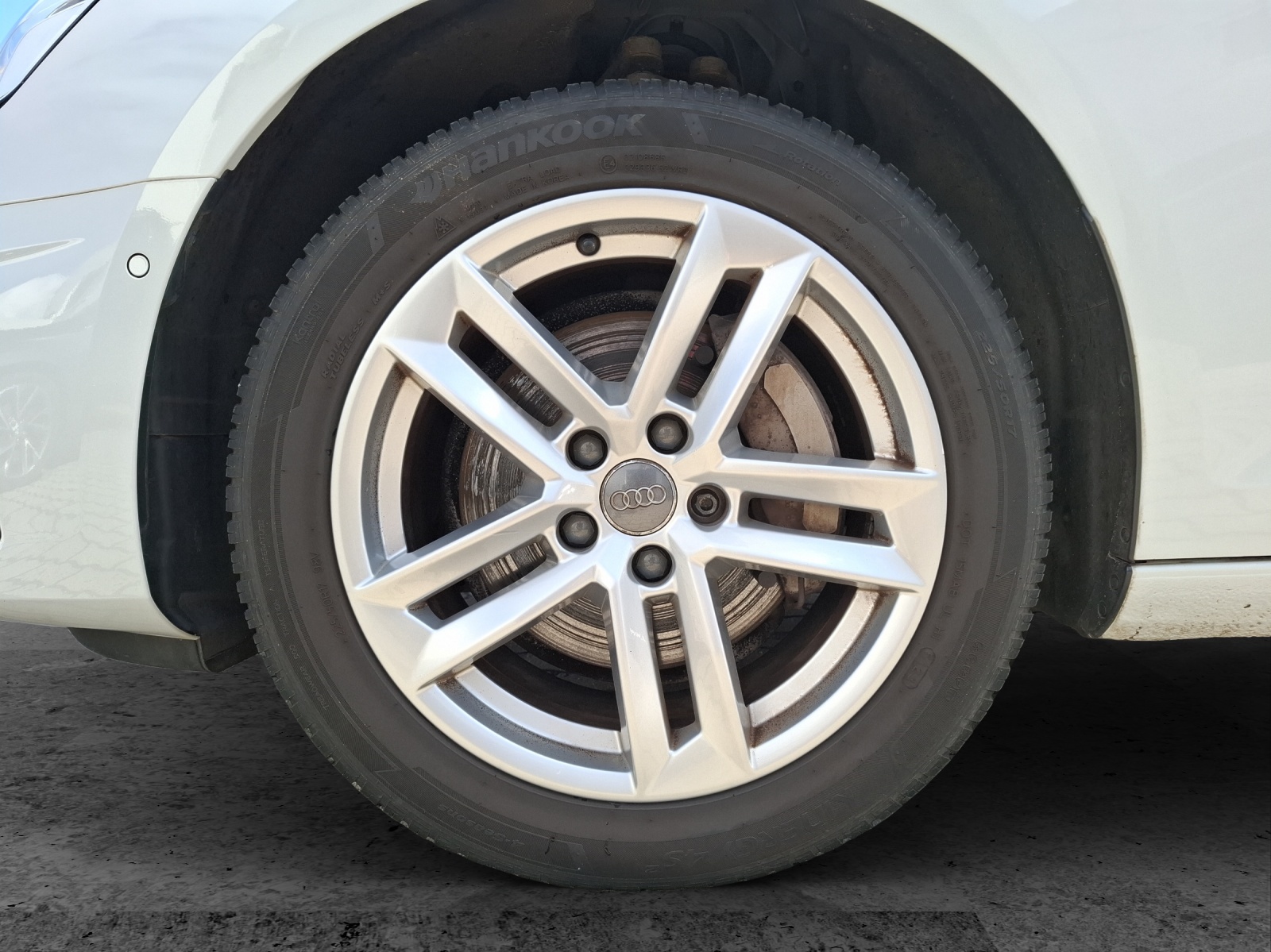 Fahrzeugabbildung Audi A4 Avant 40 TDI S-tronic quattro LED AHK Navi AVC ACC Park-Assist SH