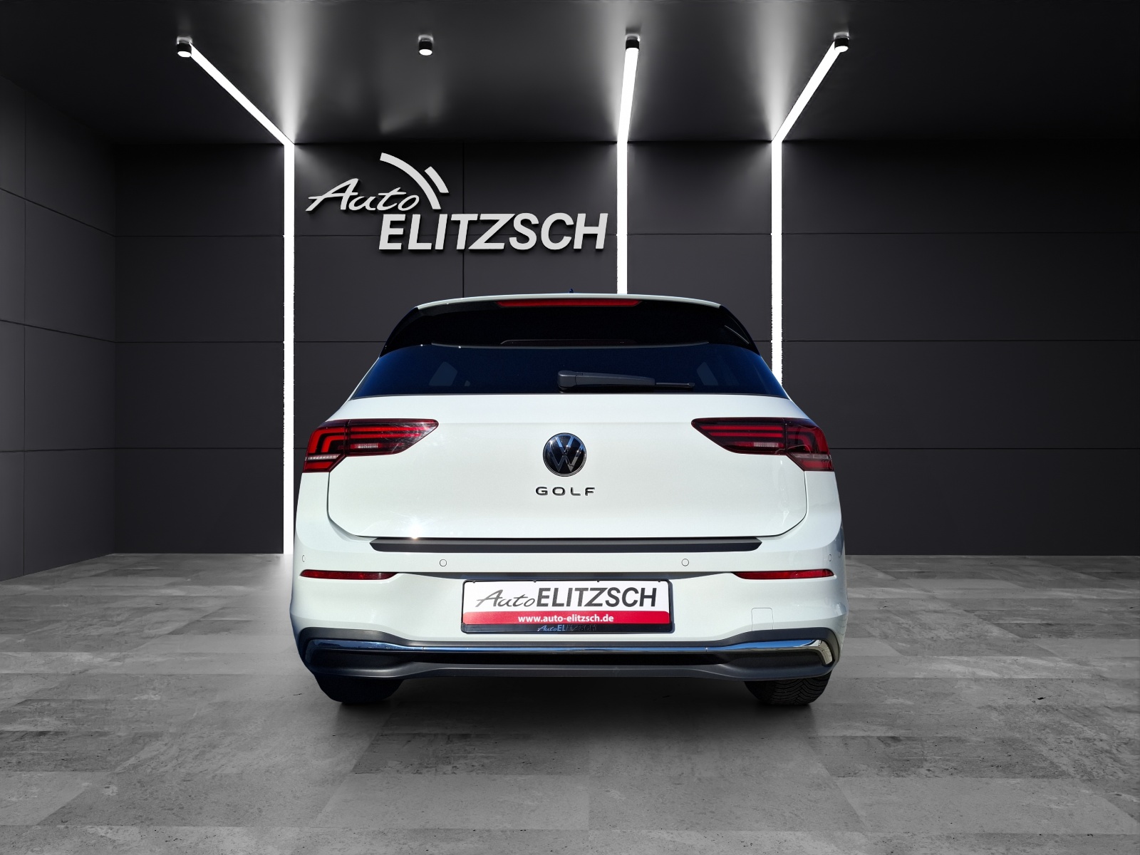Fahrzeugabbildung Volkswagen Golf VIII TSI Goal LED AHK Navi AID ACC PDC SH LM