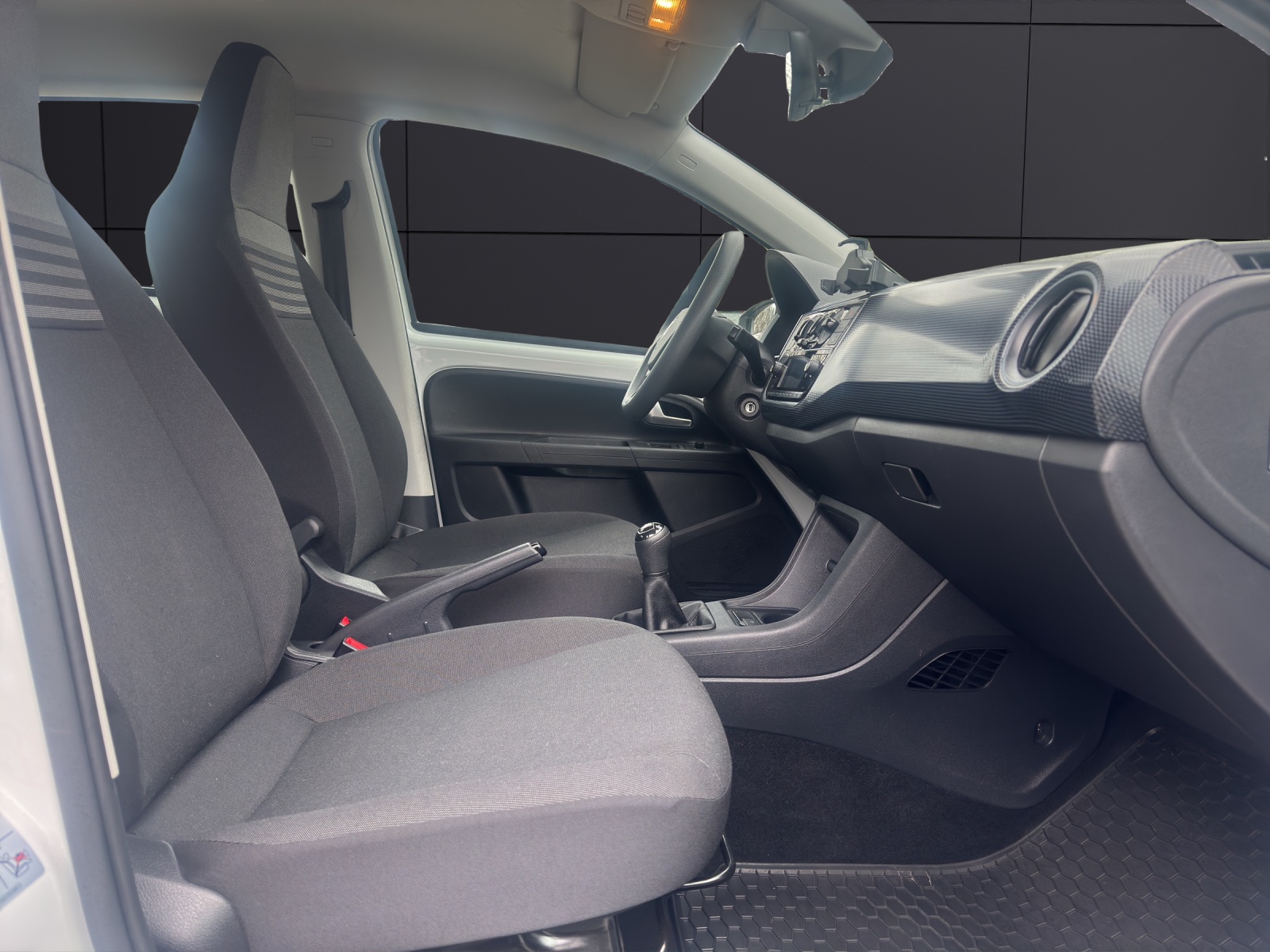 Fahrzeugabbildung Volkswagen up! 1.0 Klima DAB SHZ