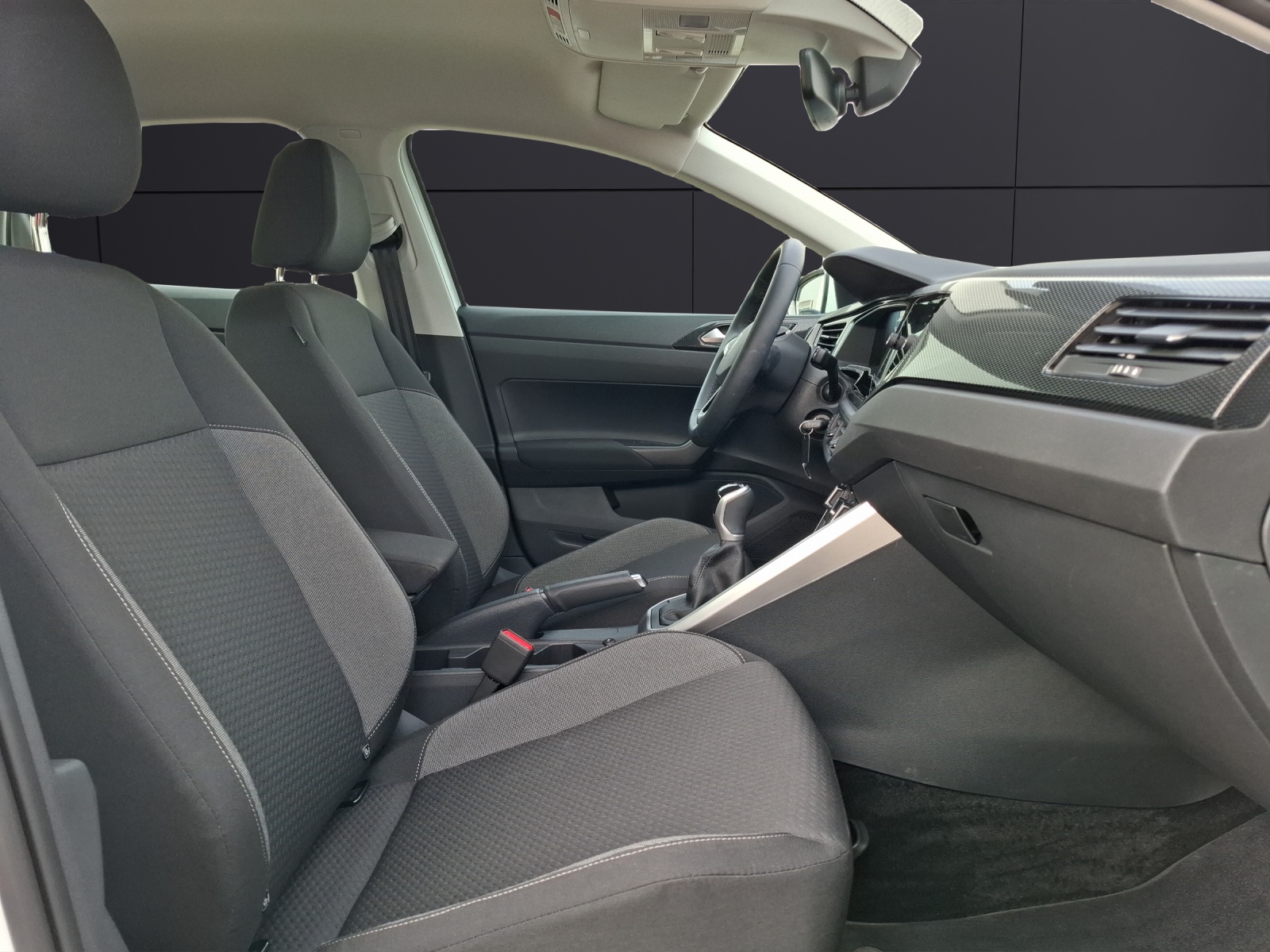 Fahrzeugabbildung Volkswagen Polo Life LED Navi GRA PDC SH