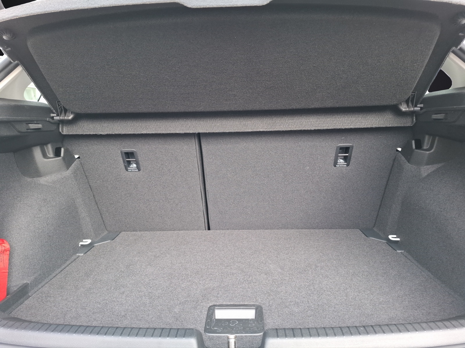 Fahrzeugabbildung Volkswagen Polo Life LED Navi GRA PDC SH
