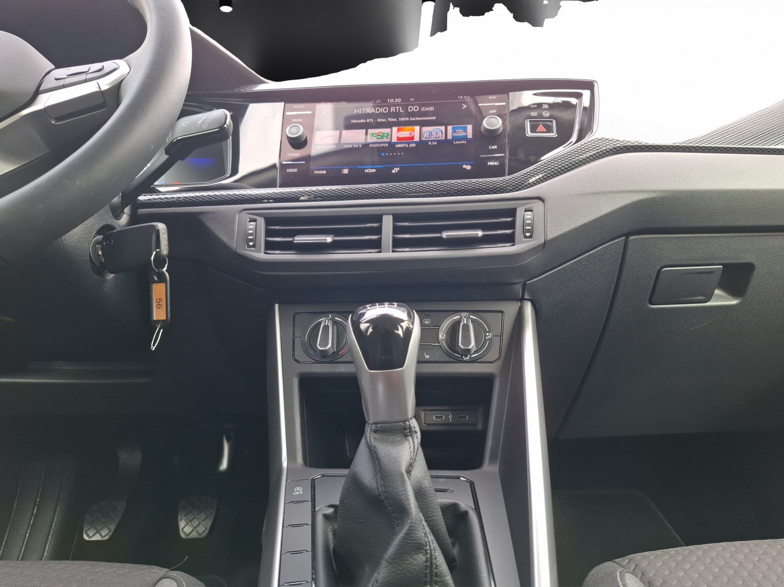 Fahrzeugabbildung Volkswagen Polo Life LED Navi GRA PDC SH