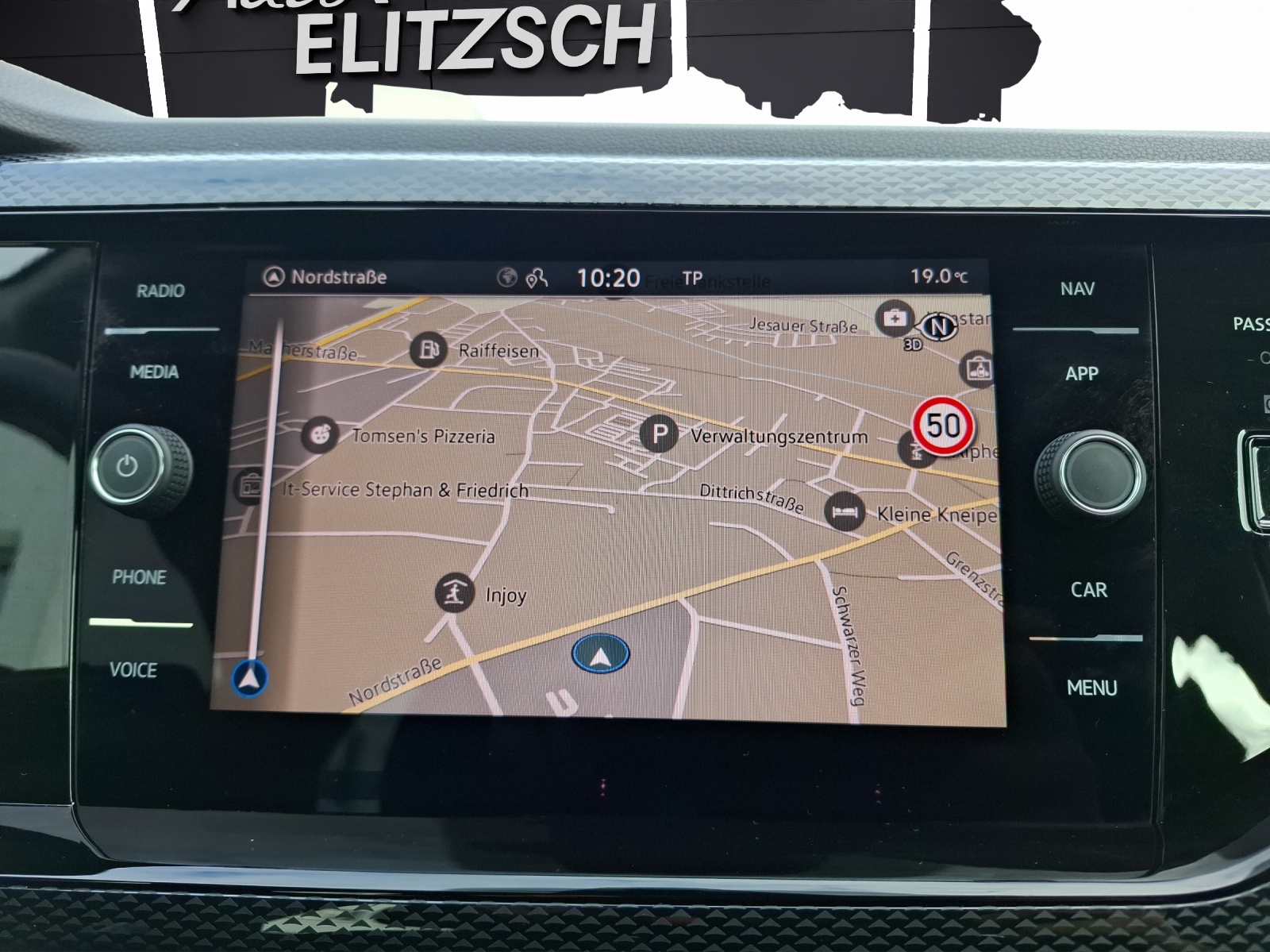 Fahrzeugabbildung Volkswagen Polo Life LED Navi GRA PDC SH